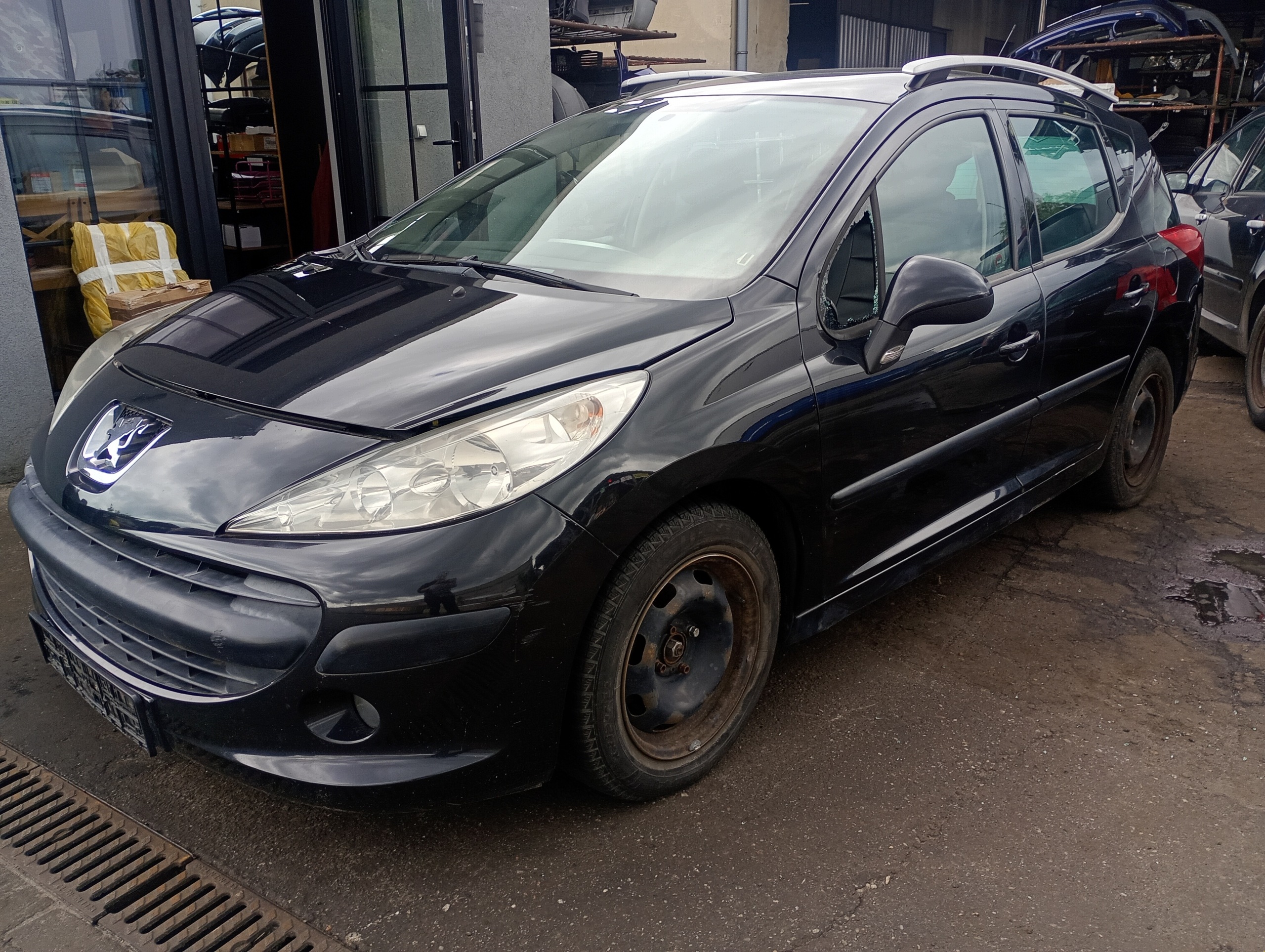window front iron front Peugeot 207 SW 06-13