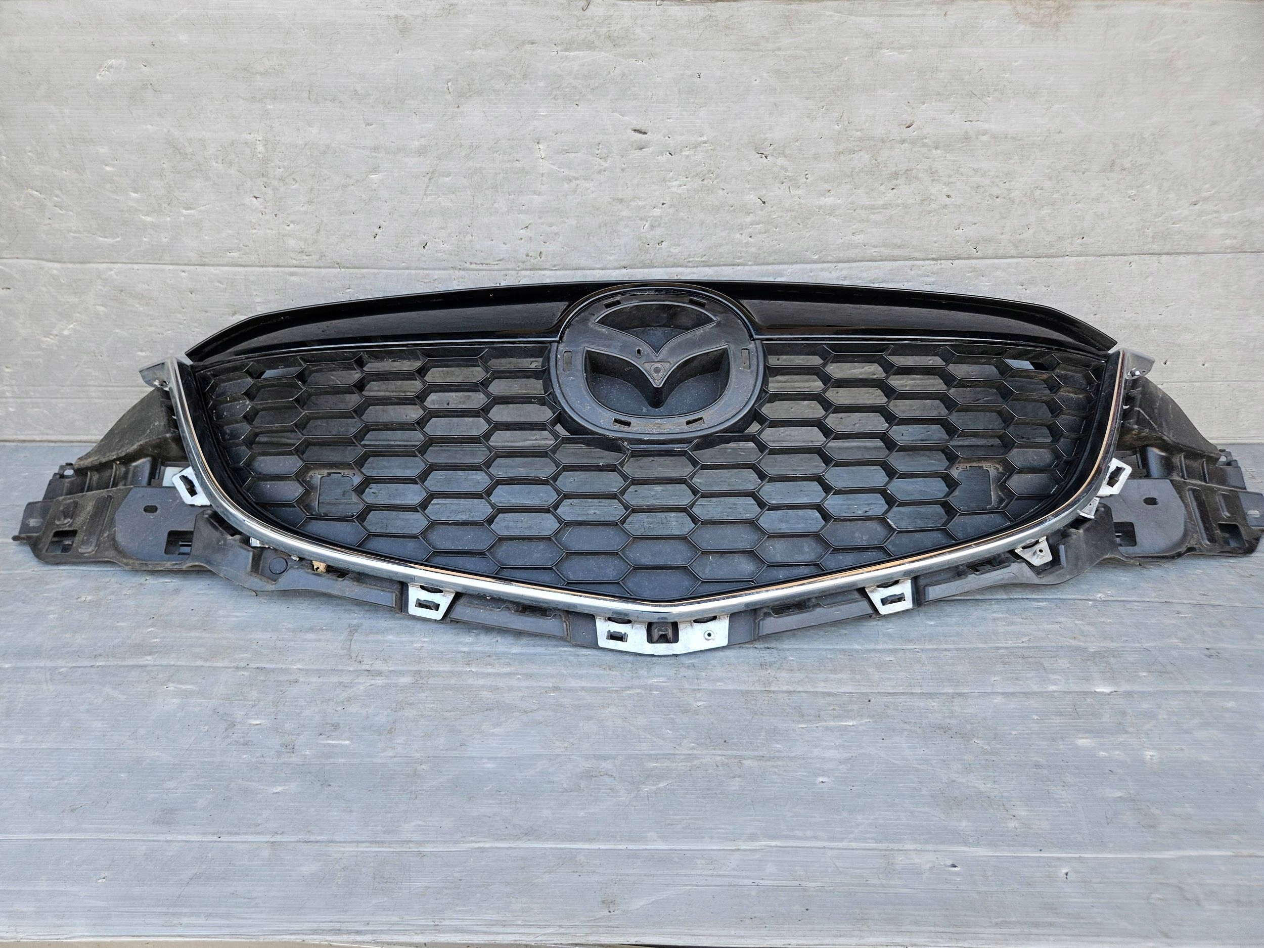 Mazda CX-5 KF Kühlergrill FRONTGRILL Kühlergitter KD4550712 - Thumbnail 1