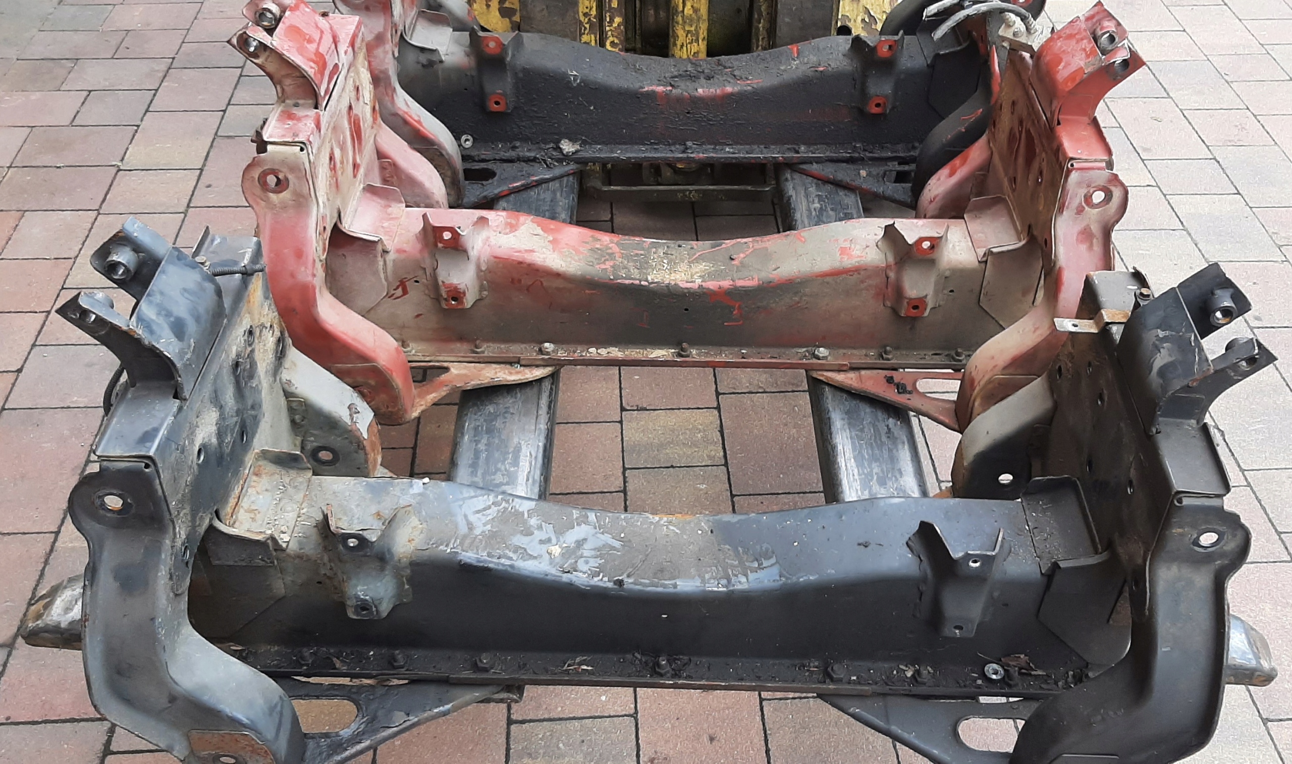 SANKI WÓZEK KOŁYSKA BELKA ORYGINAŁ IVECO DAILY RESOR ROK 2000 do 2014