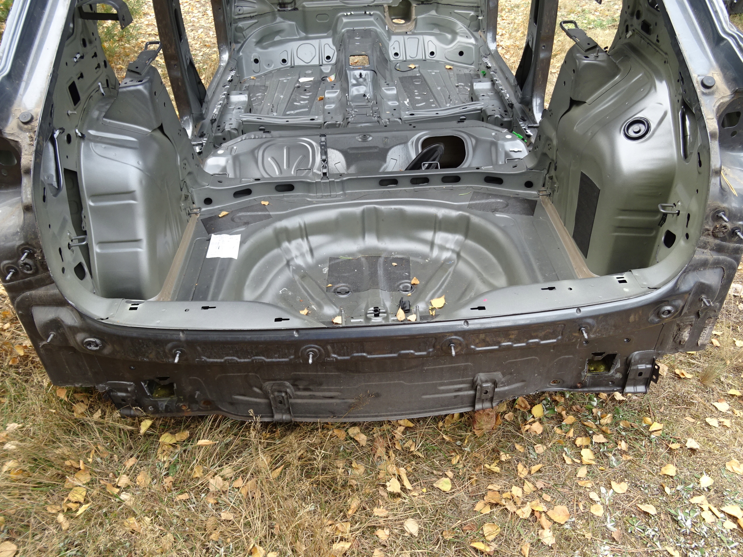 VW T-ROC TROC TYLNY PAS WANNA LR7H PERŁA 2017- Producent części Volkswagen OE