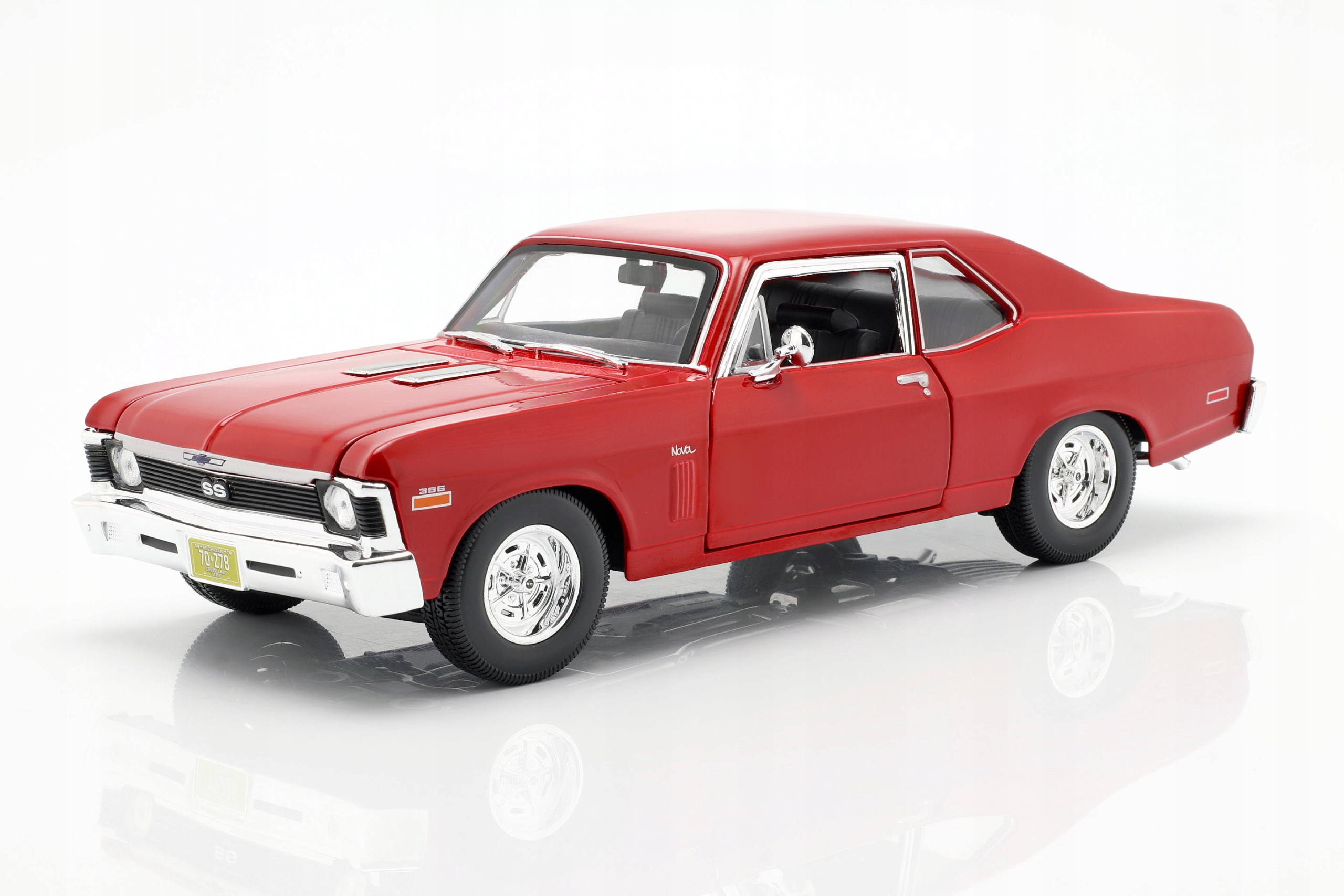 Chevrolet Nova Ss Coupe 1970 Červený Maisto 1:18 Kovový Model Auta