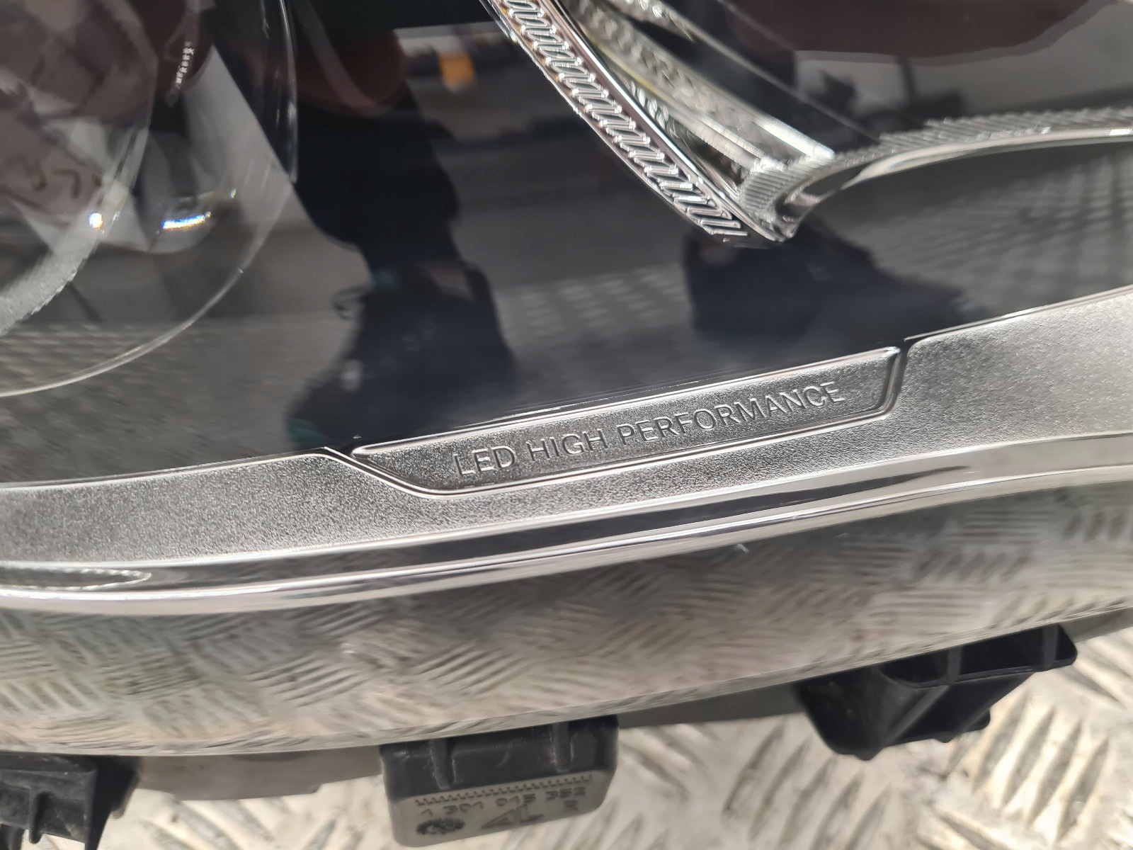 MERCEDES BENZ GLA X156 light front right LED HIGH PERFORMANCE A1569067600