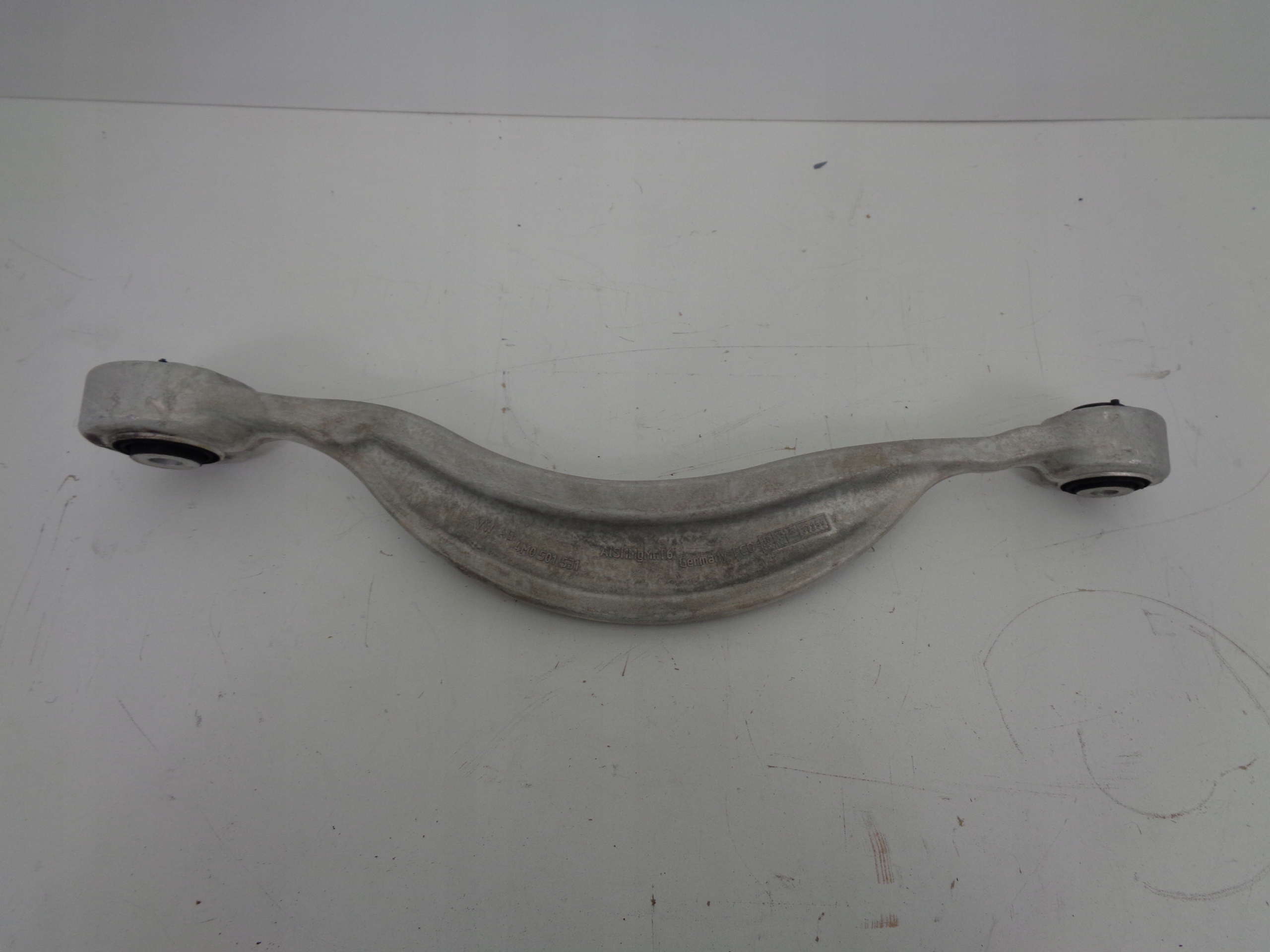 РИЧАГ ЗАД. AUDI Q7m0501531