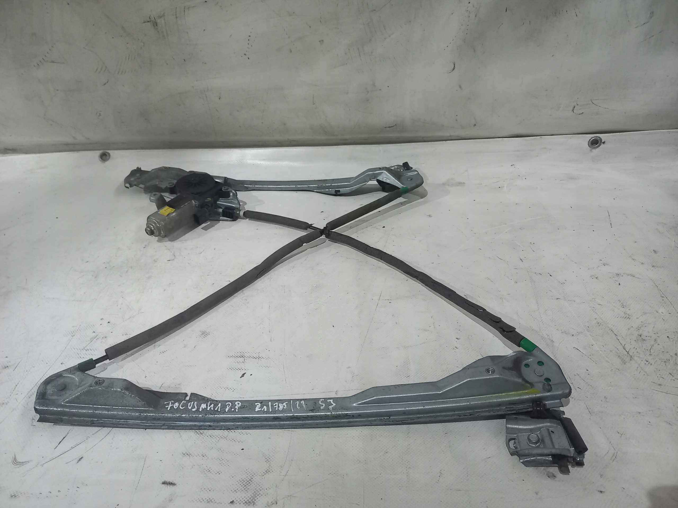 window regulator right front 8 Pin Ford Focus MK1