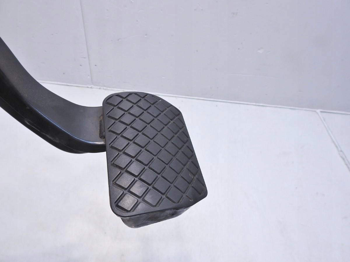 педаль тормоза автомат Audi A6 C6 2.7 tdi 4F1723117F