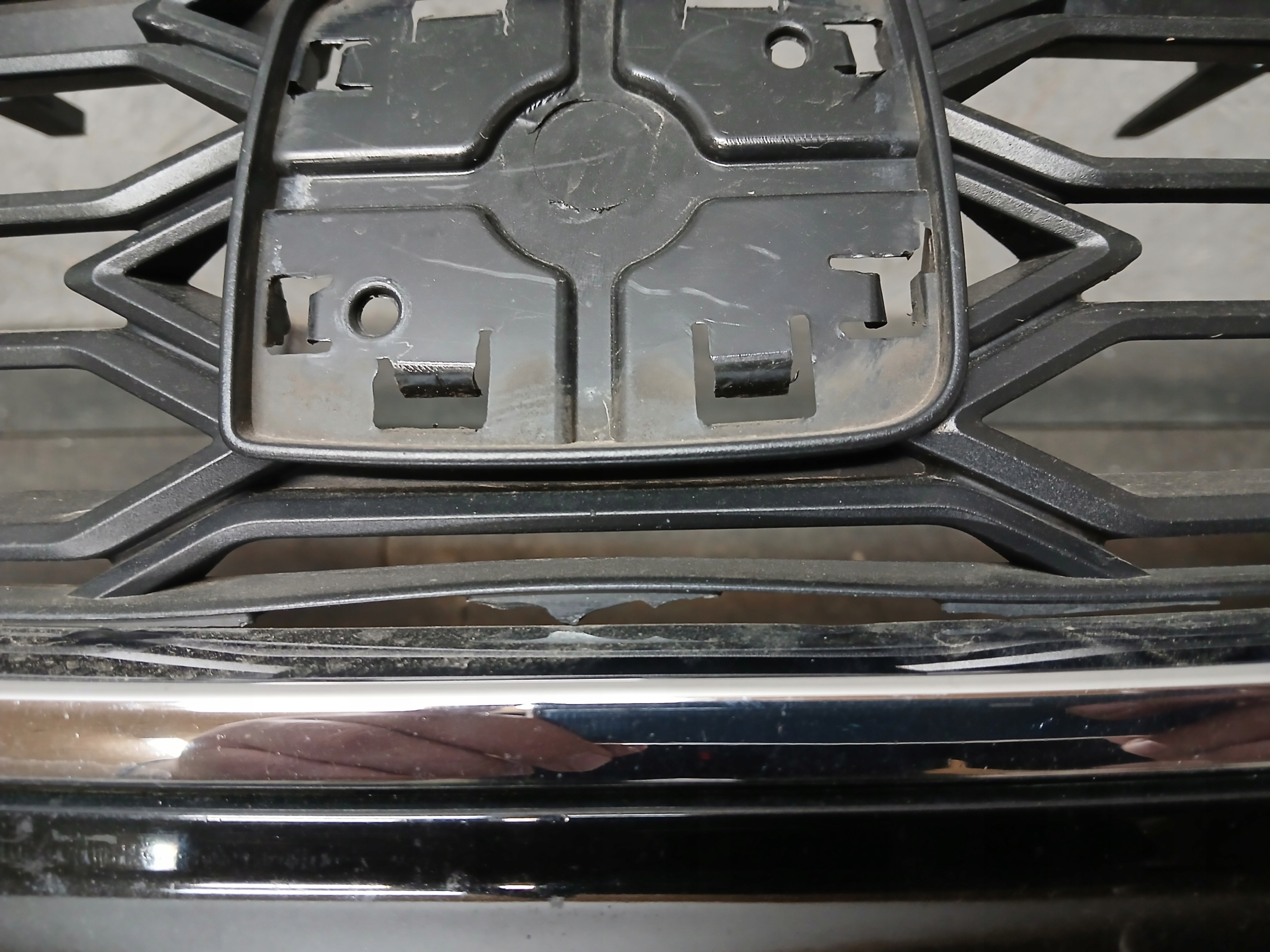 nárazník předek SEAT LEON III 3 FR LIFT 17- 5F