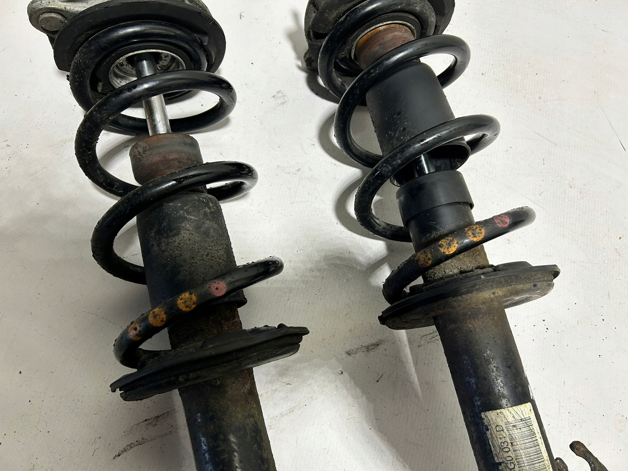 shock absorber right left front AUDI A7 4G A6 C7 4g0031d