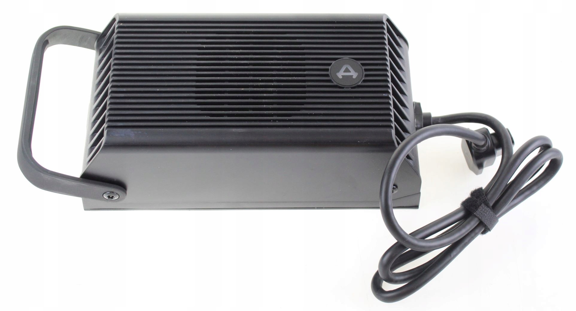 ЗАРЯДНОЕ УСТРОЙСТВО-БАТАРЕИ НЮ N-GT 10106064