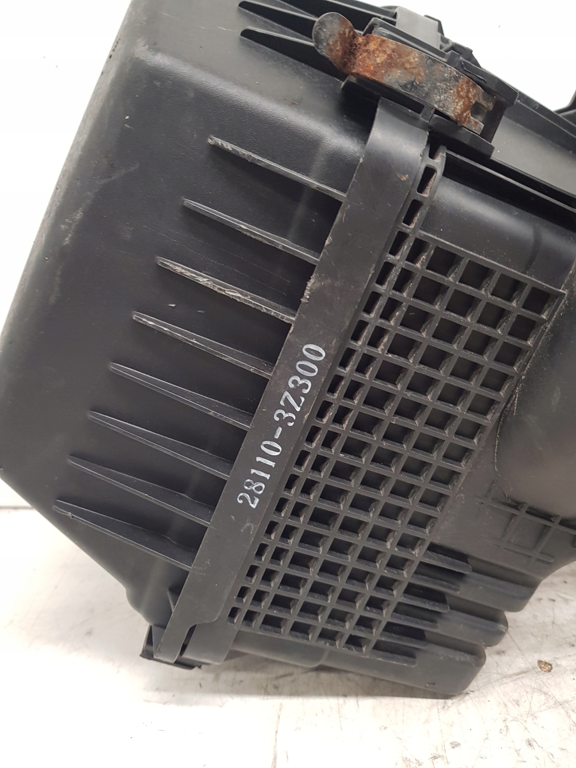 HYUNDAI I40 Gehäuse filter luft REZONATOR 1,7CRDI