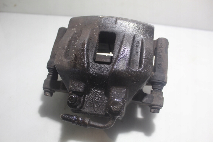 ПЕРЕДНИЙ ПРАВЫЙ ТОРМОЗНОЙ СУППОРТ CHRYSLER 300C