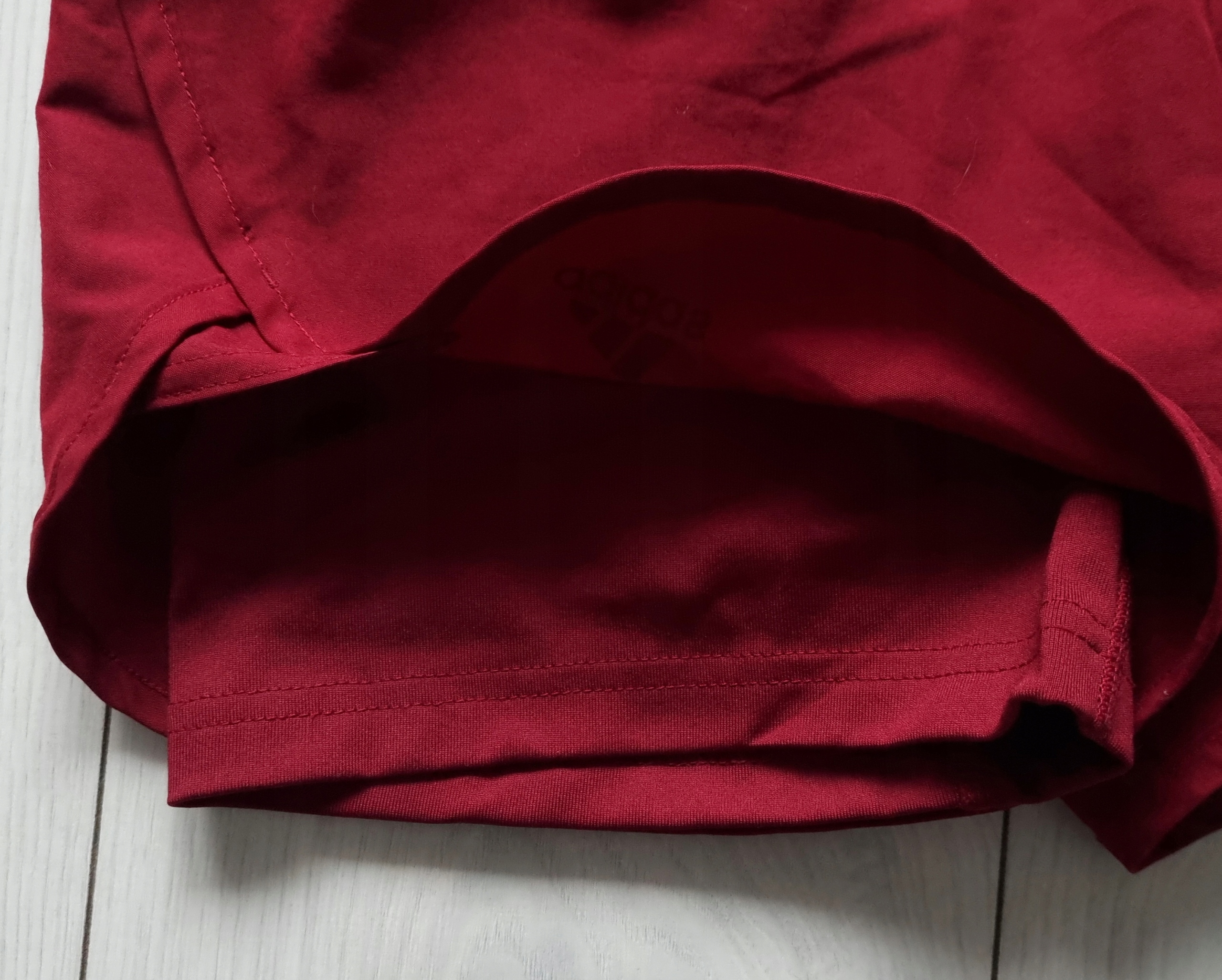 ADIDAS BURGUNDY TENNIS CLUB GIRLS SHORT DZIEWCZĘCE SPODENKI 152 Materiał dominujący poliester