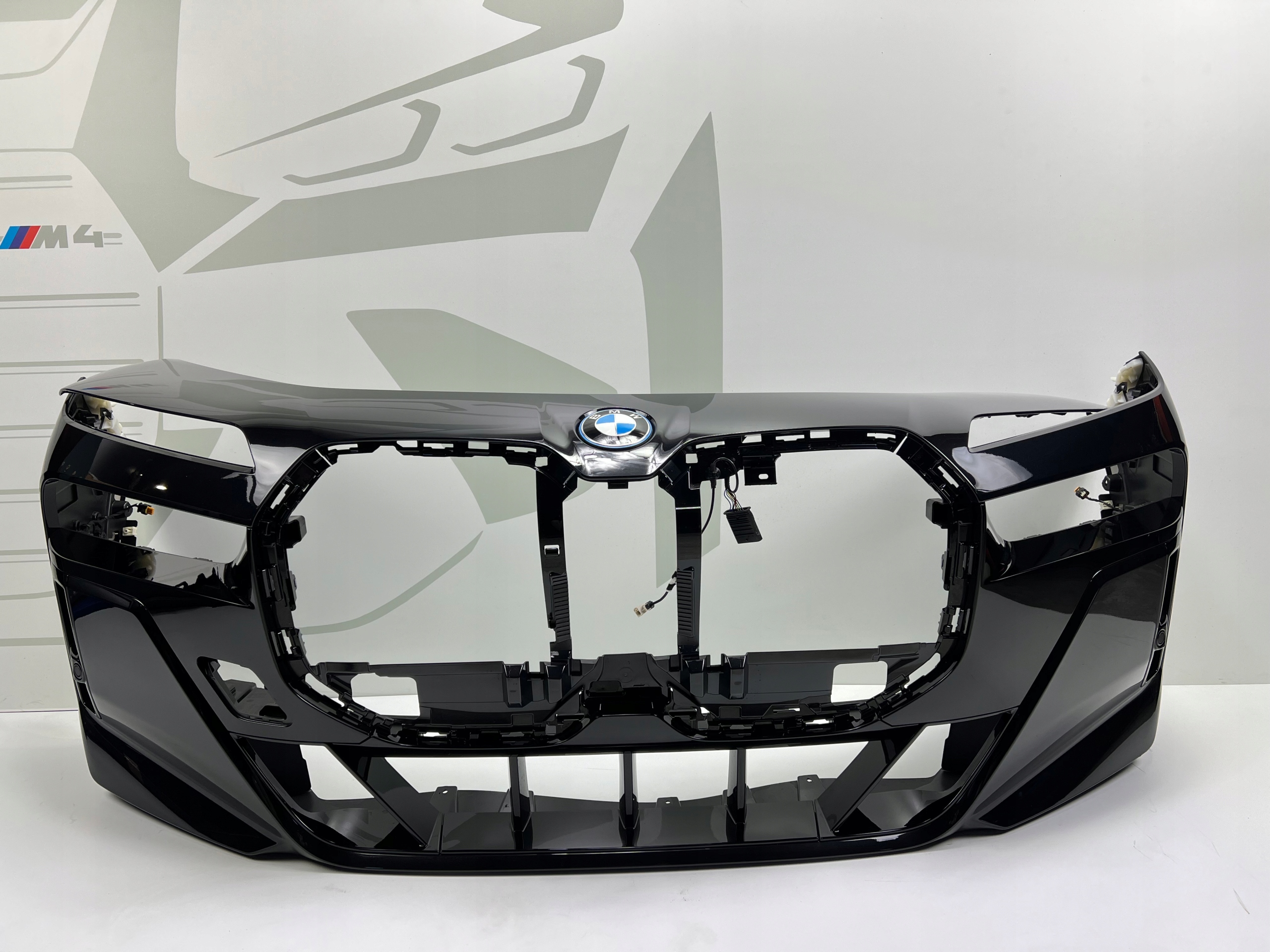 front bumper BMW G70 m-packet USA 4XPDC 475