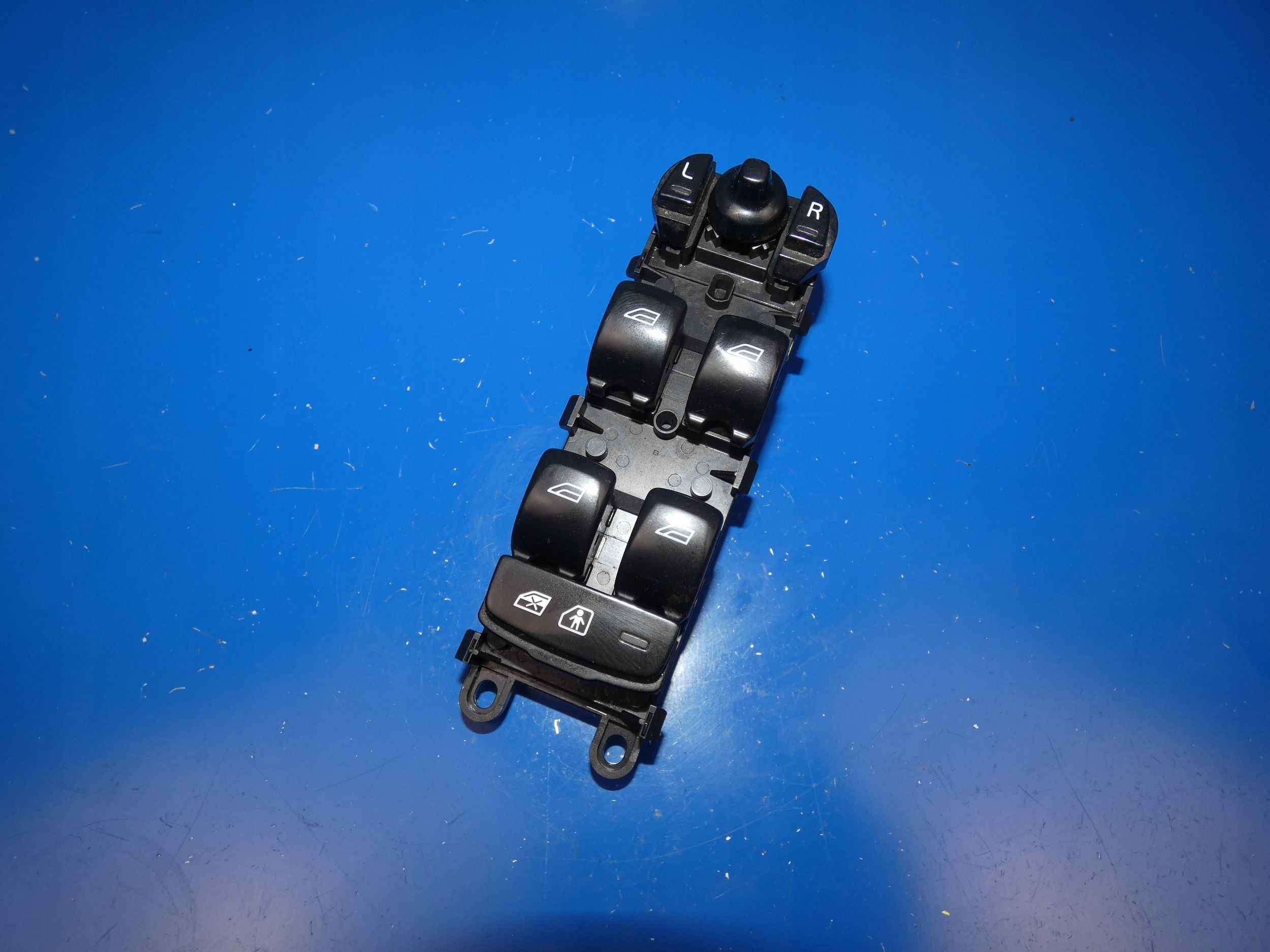 VOLVO XC90 II window control switch driver´s left front