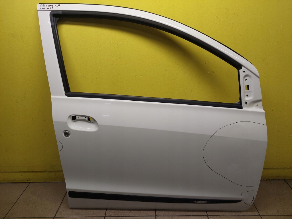 DAIHATSU CUORE VII door right front LAKIER W23