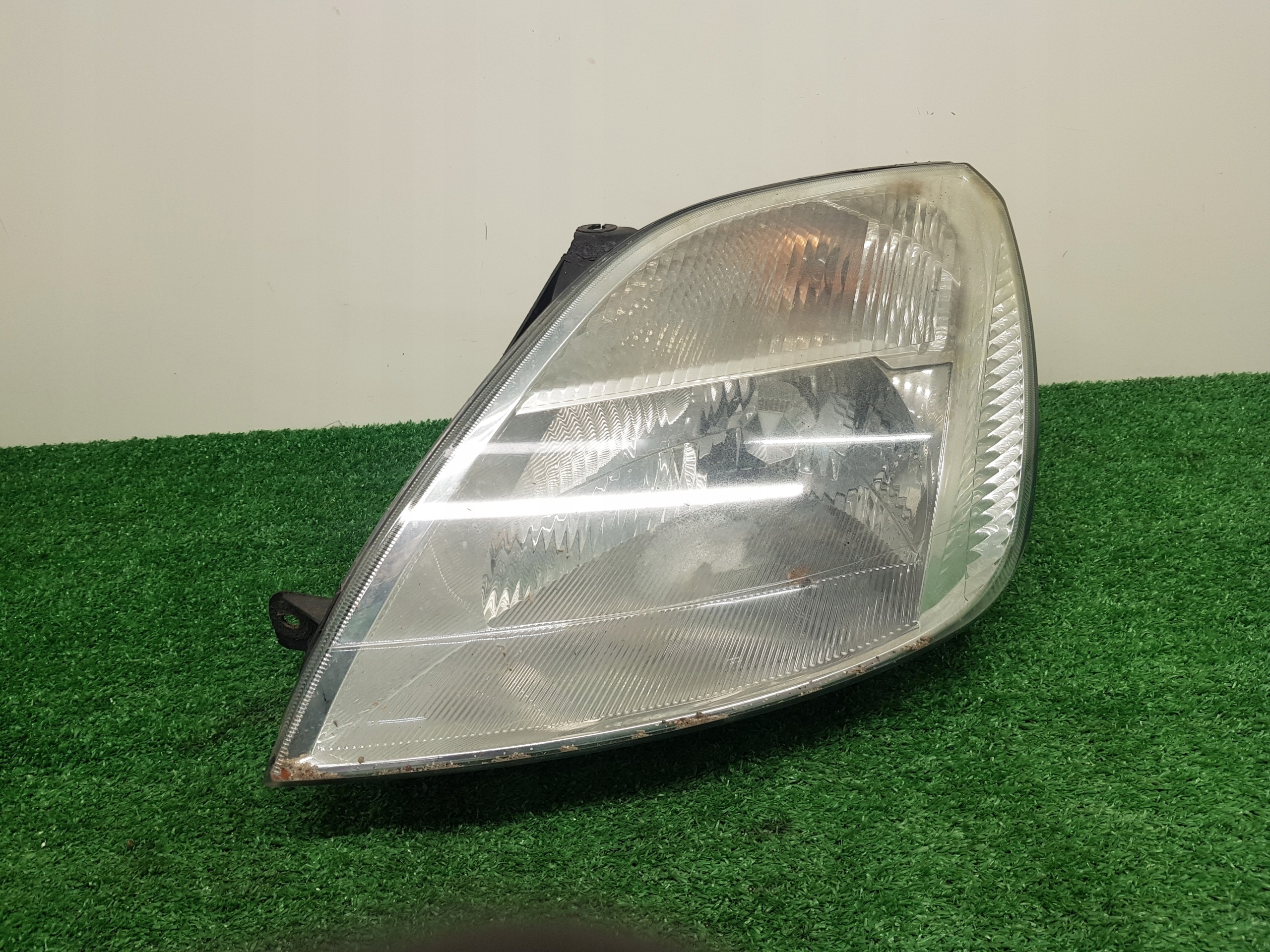 light left front FORD FIESTA MK 6 2S6X-13W030-AJ