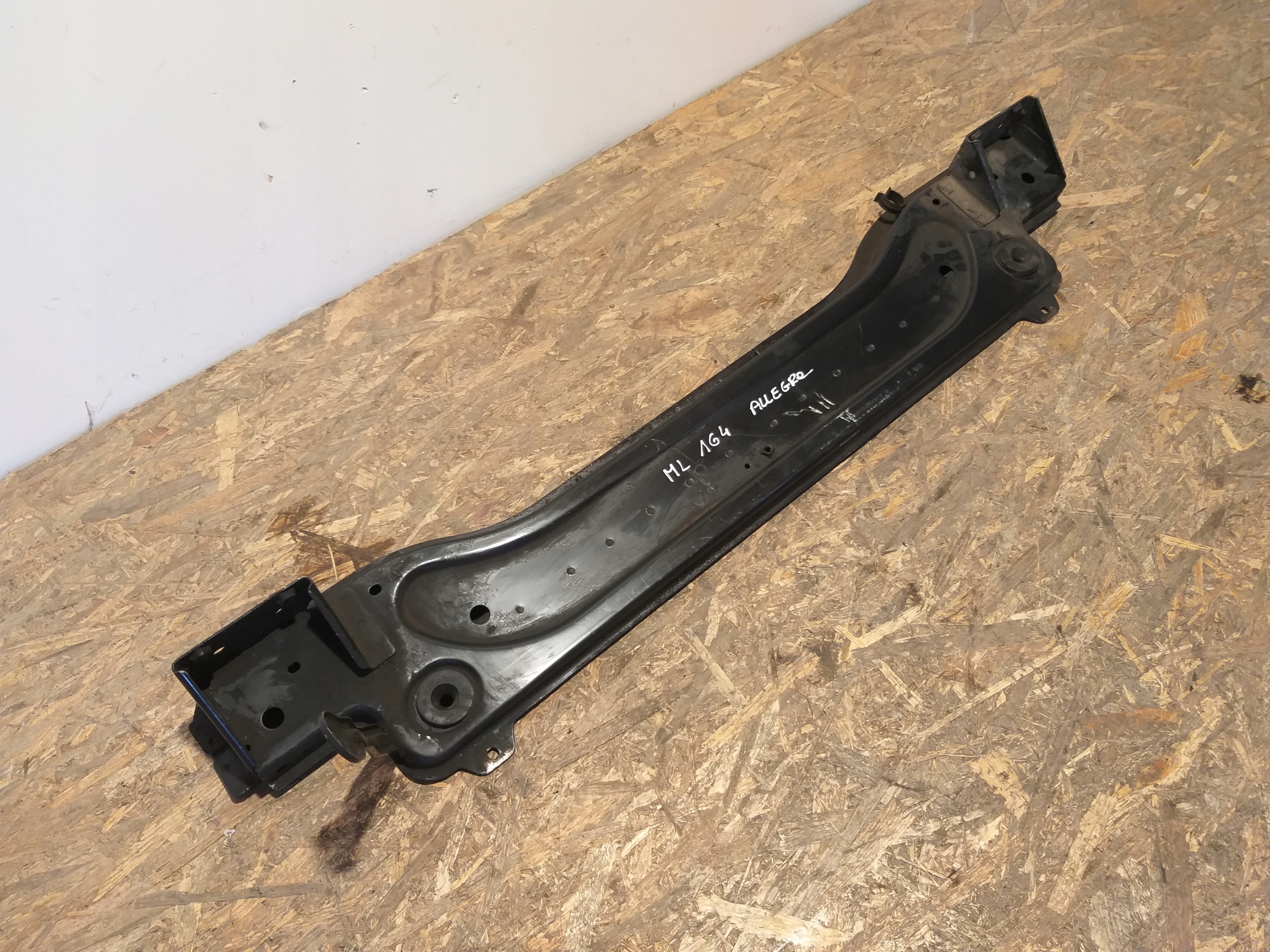 front body wall sider lower Mercedes ML W164 A1646261955
