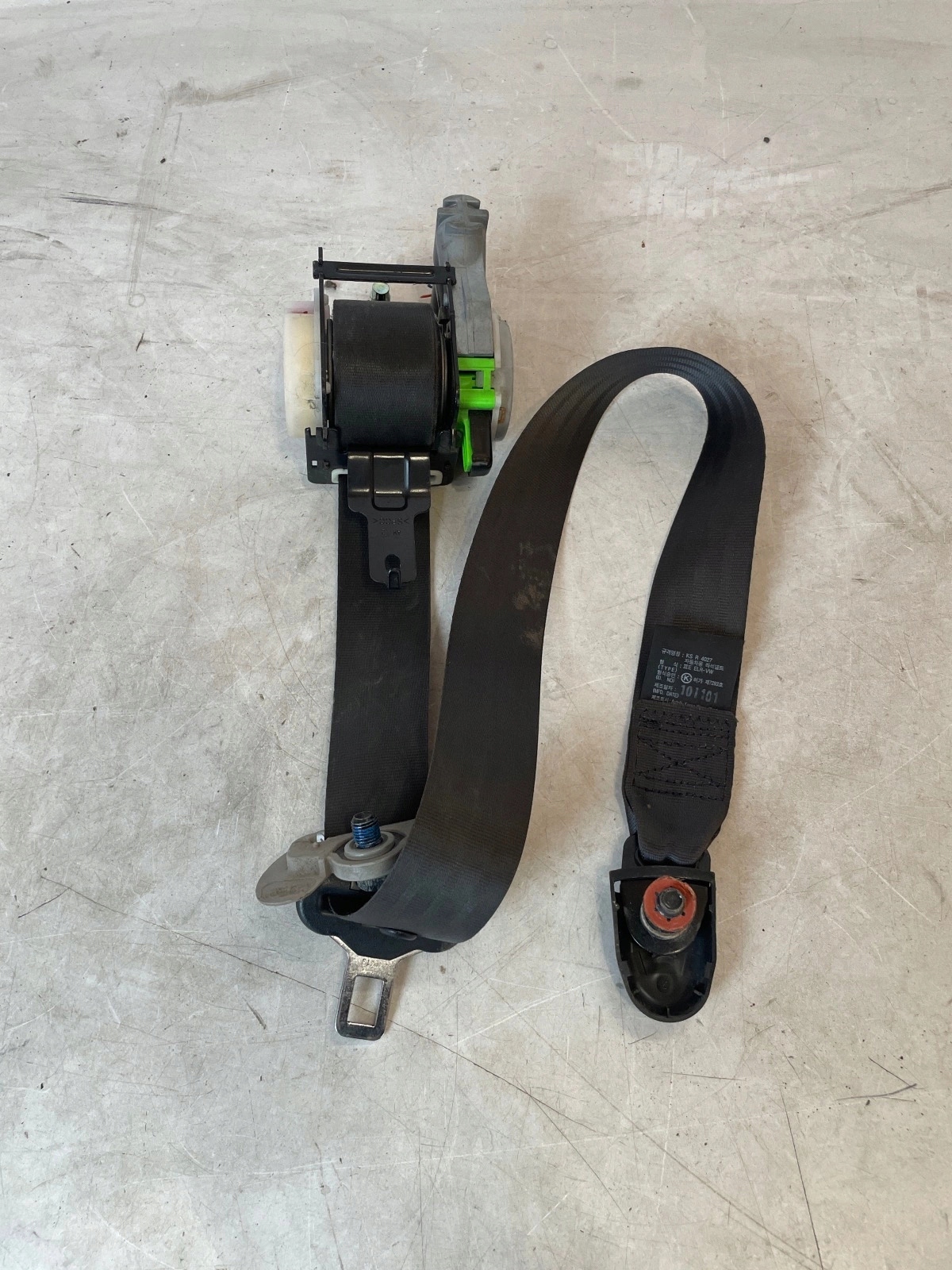 tension belt safety front front left Kia Soul and UK