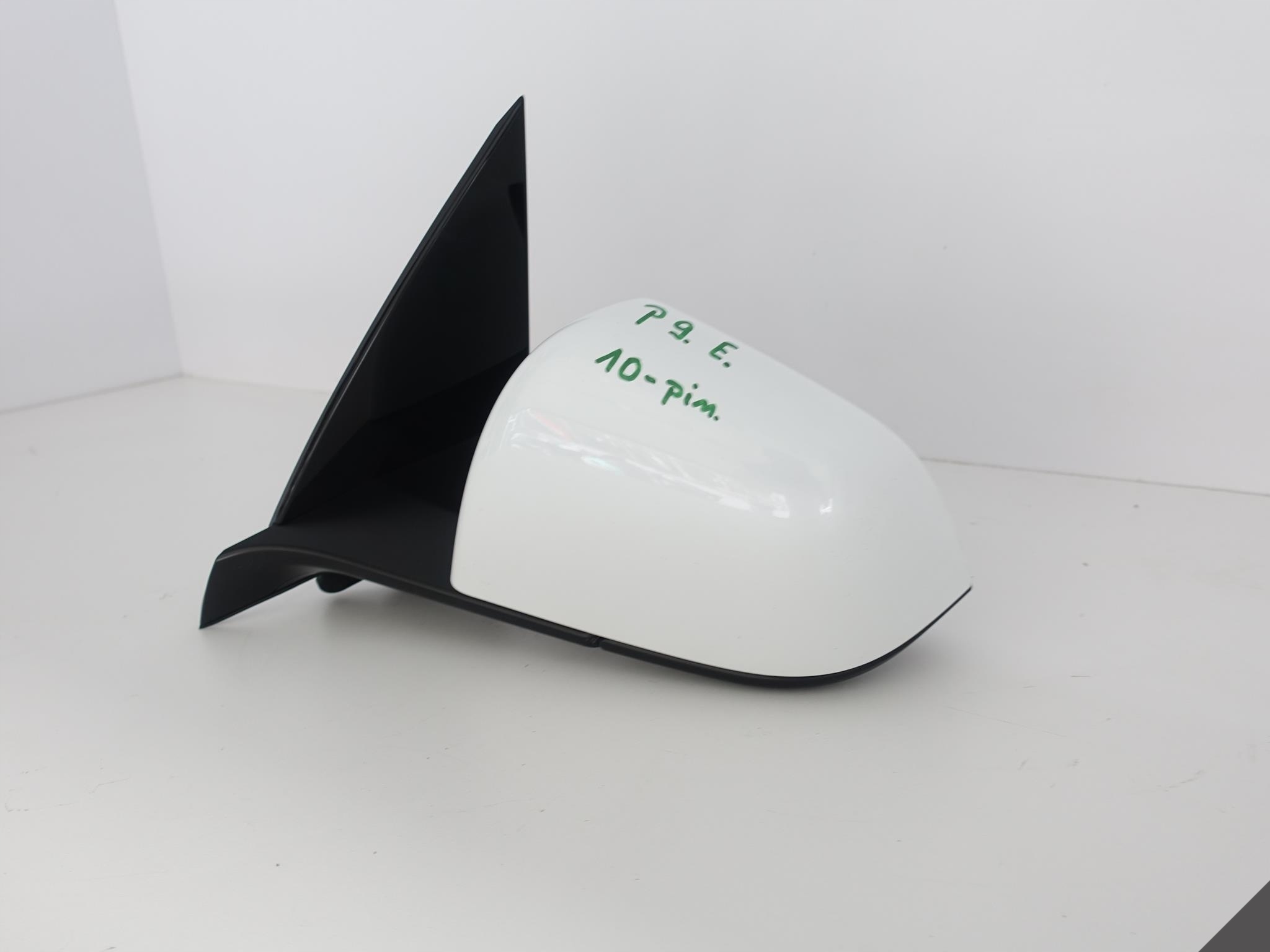 TESLA MODEL Y 20- mirror left EUROPA 10PIN damag..