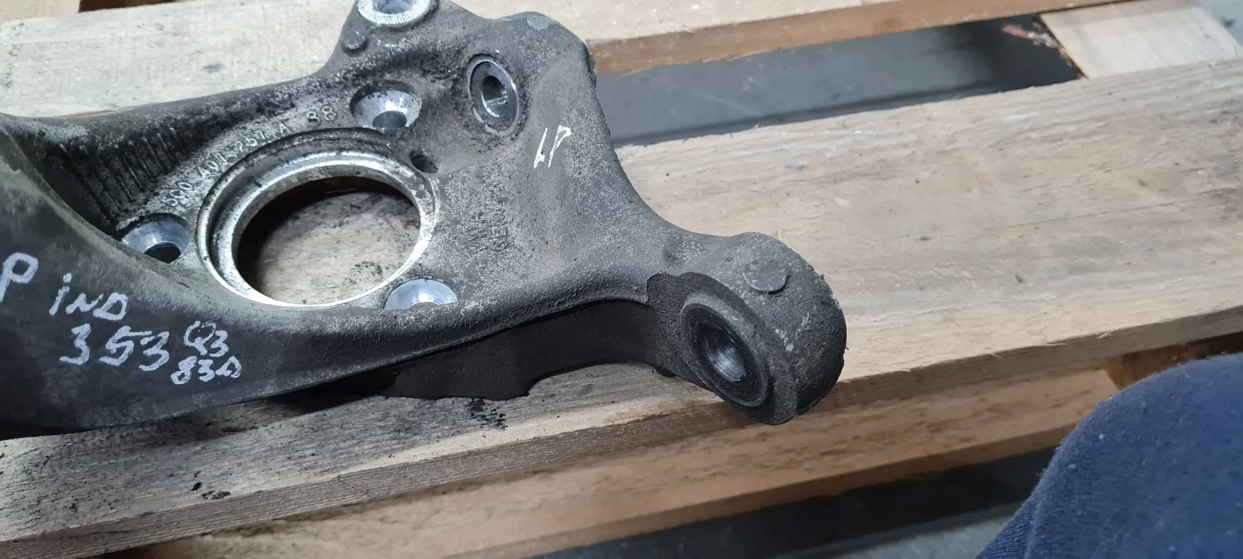 Q3 83A swing left left front front 2.0 TFSI 5Q0407253A