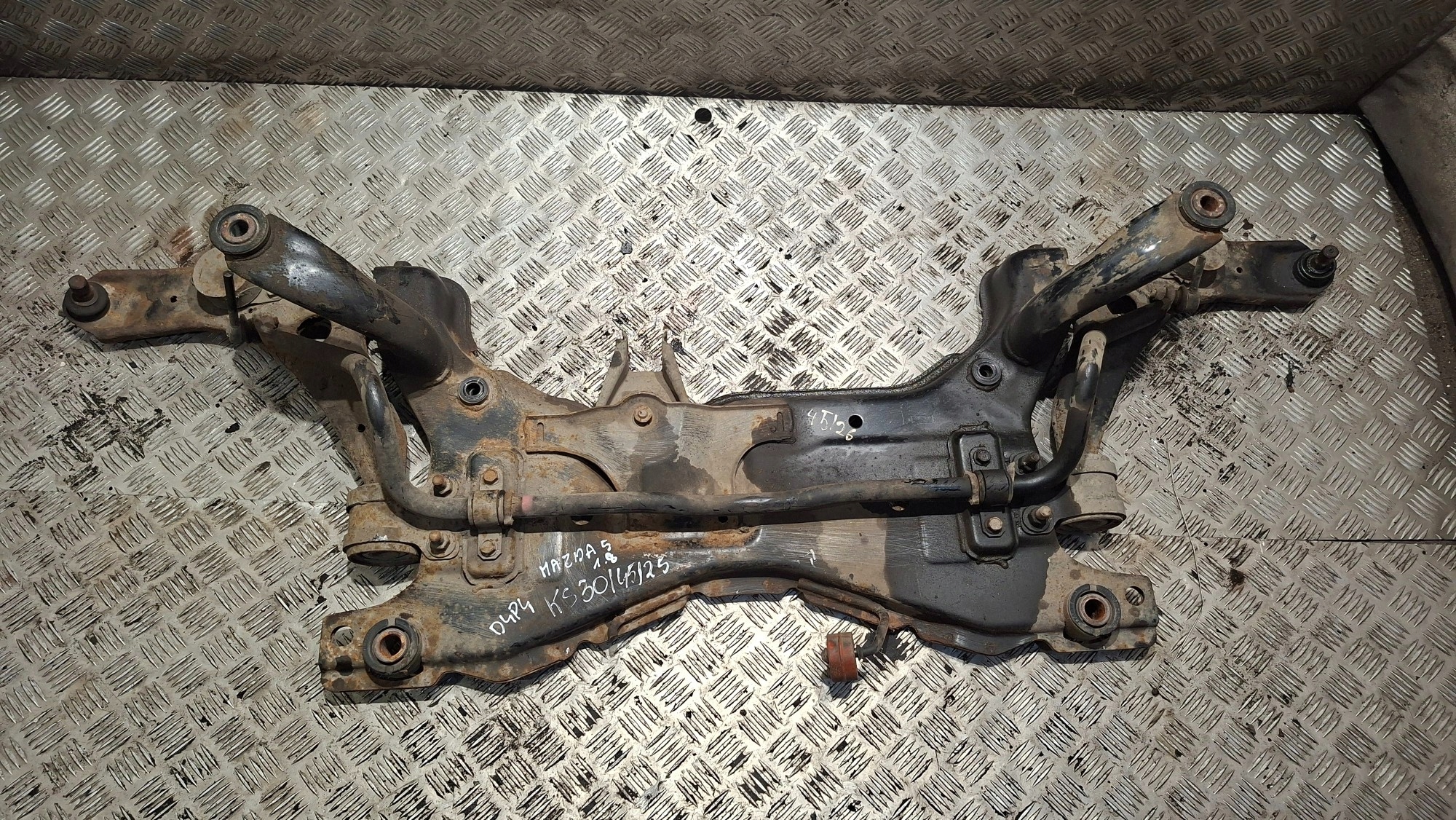 axle beam front MAZDA 5 1.8