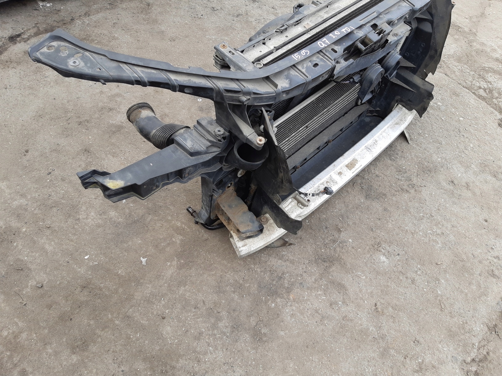 AUDI Q7 4L 3.0 TDI support panel for radiators pillar KOMPLET