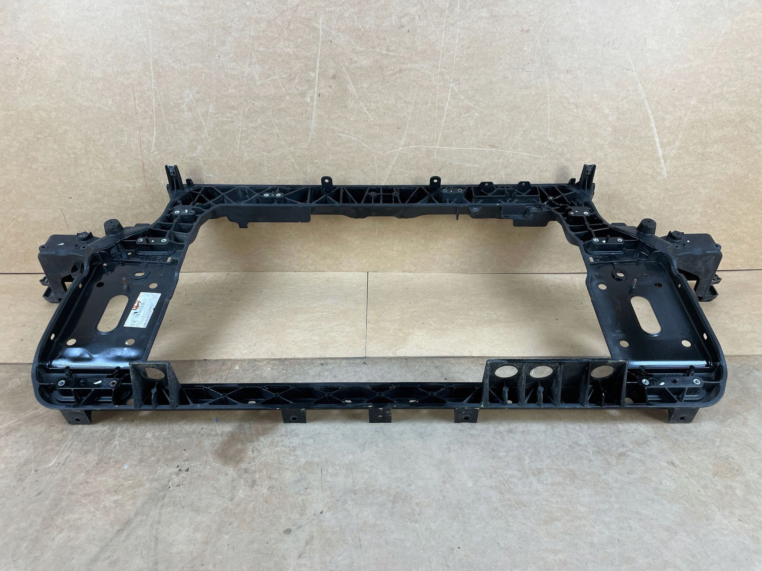 support panel for radiators pillar iron KIA SPORTAGE III SL 2010-2016 641013U000