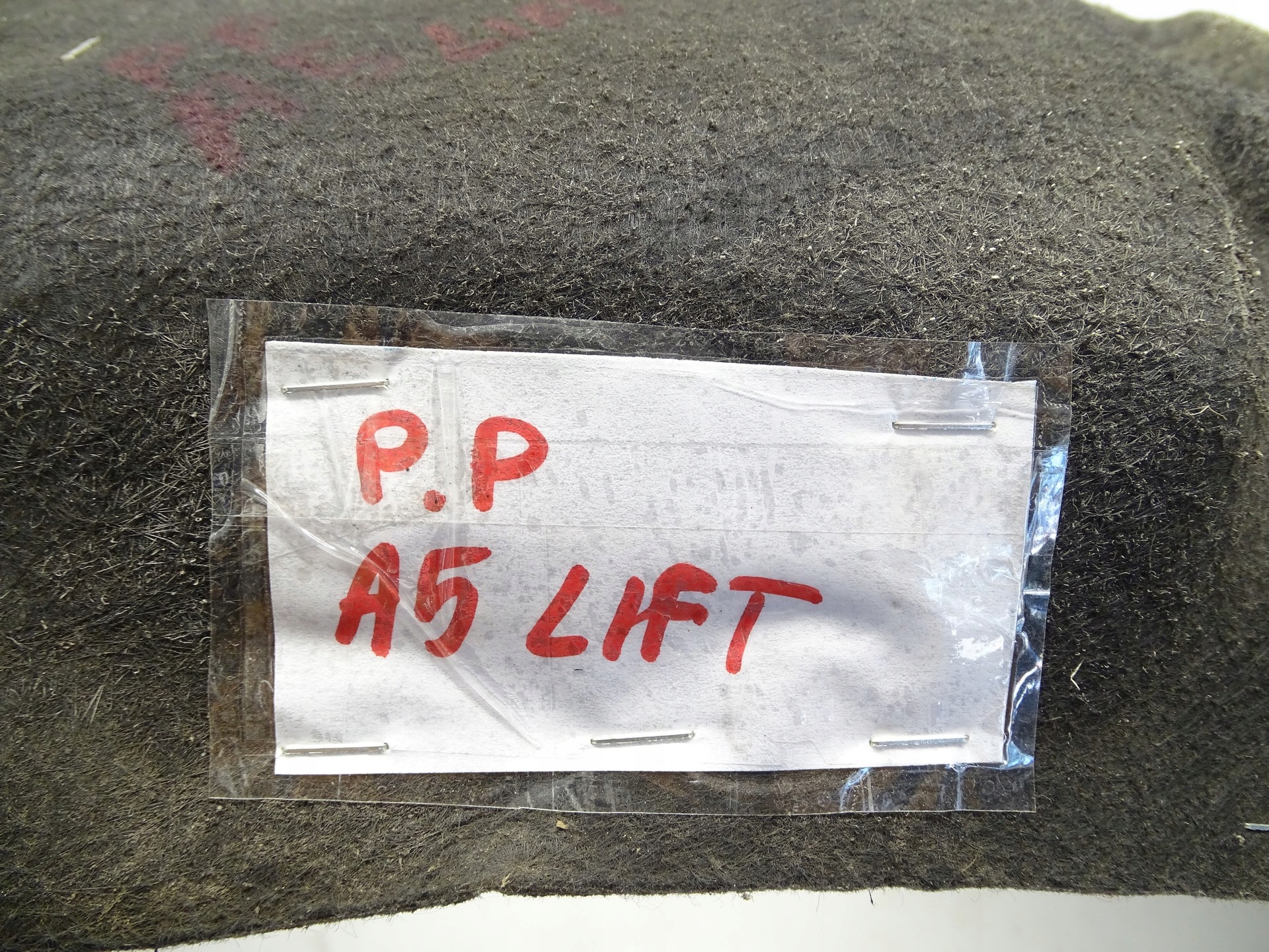 mudguard right front front AUDI A5 8T 8T0821172M