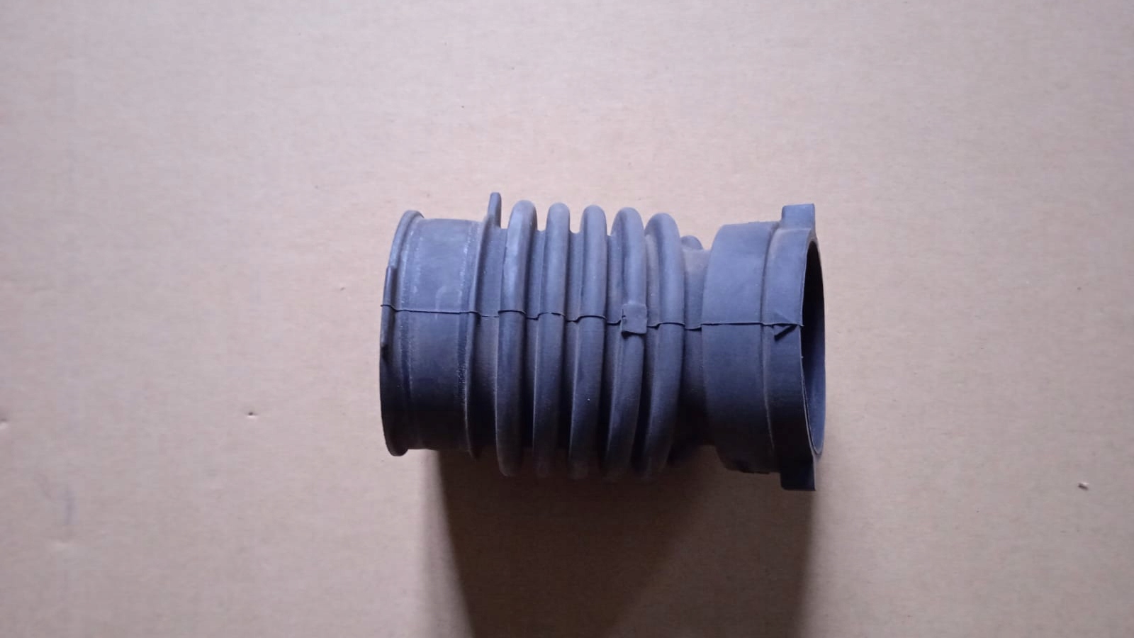 pipe intake of a filter, air TOYOTA COROLLA E21 19