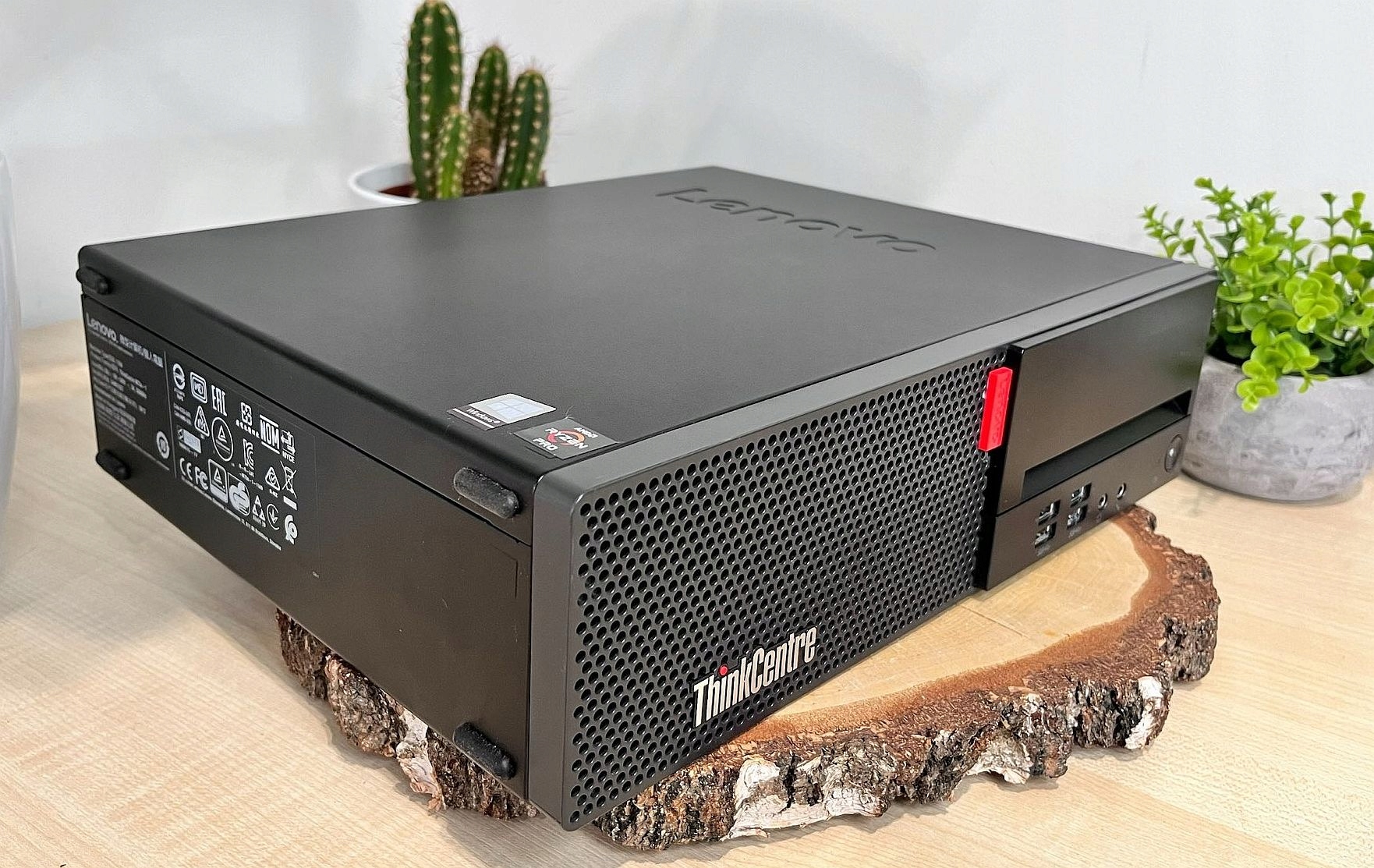 KOMPUTER Lenovo M75s SFF Ryzen 3 4GHz 8 DDR4 120 SSD RSCOM Windows 11 Model ThinkCentre M75s-1