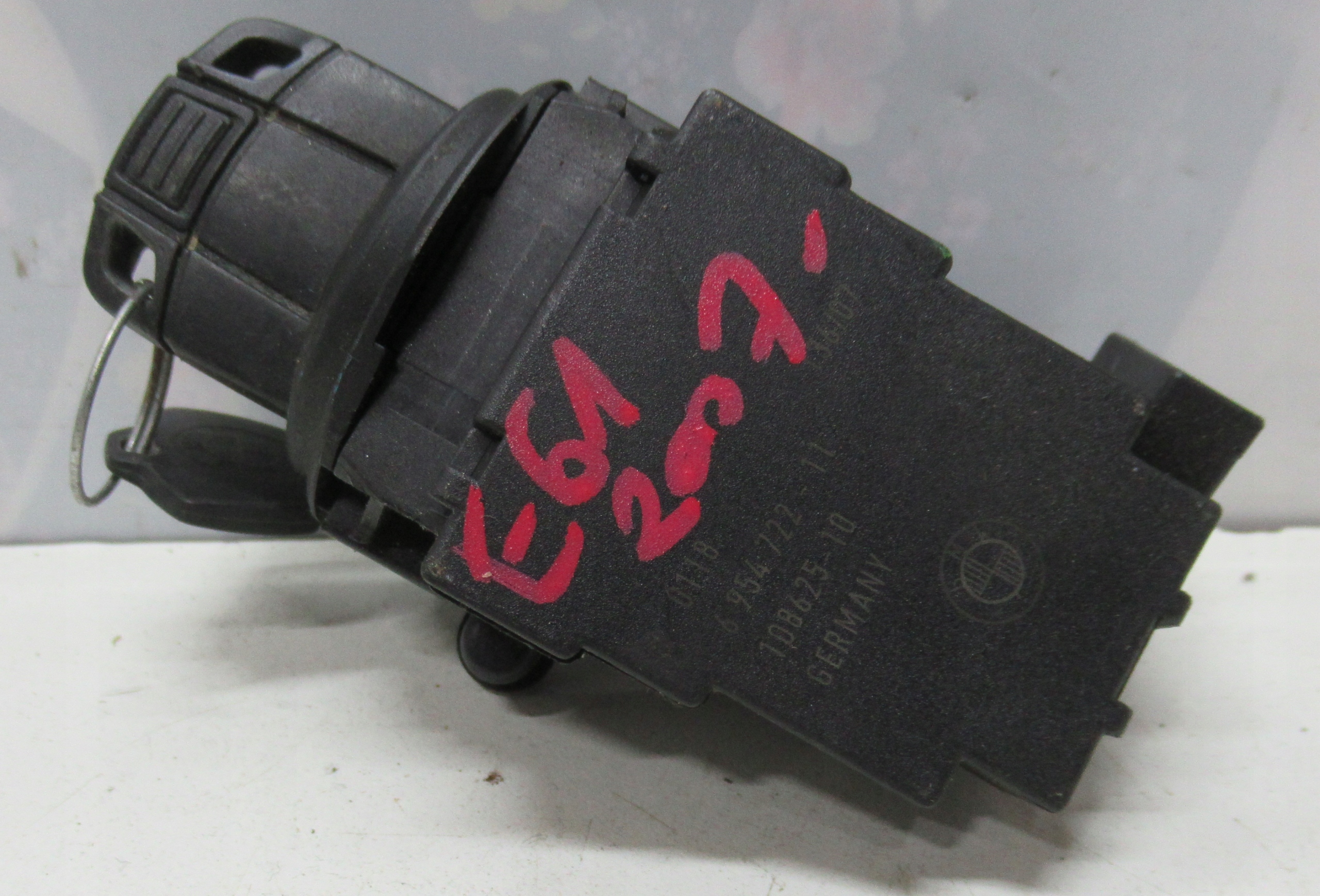 BMW E61 07R ignition key 6954722