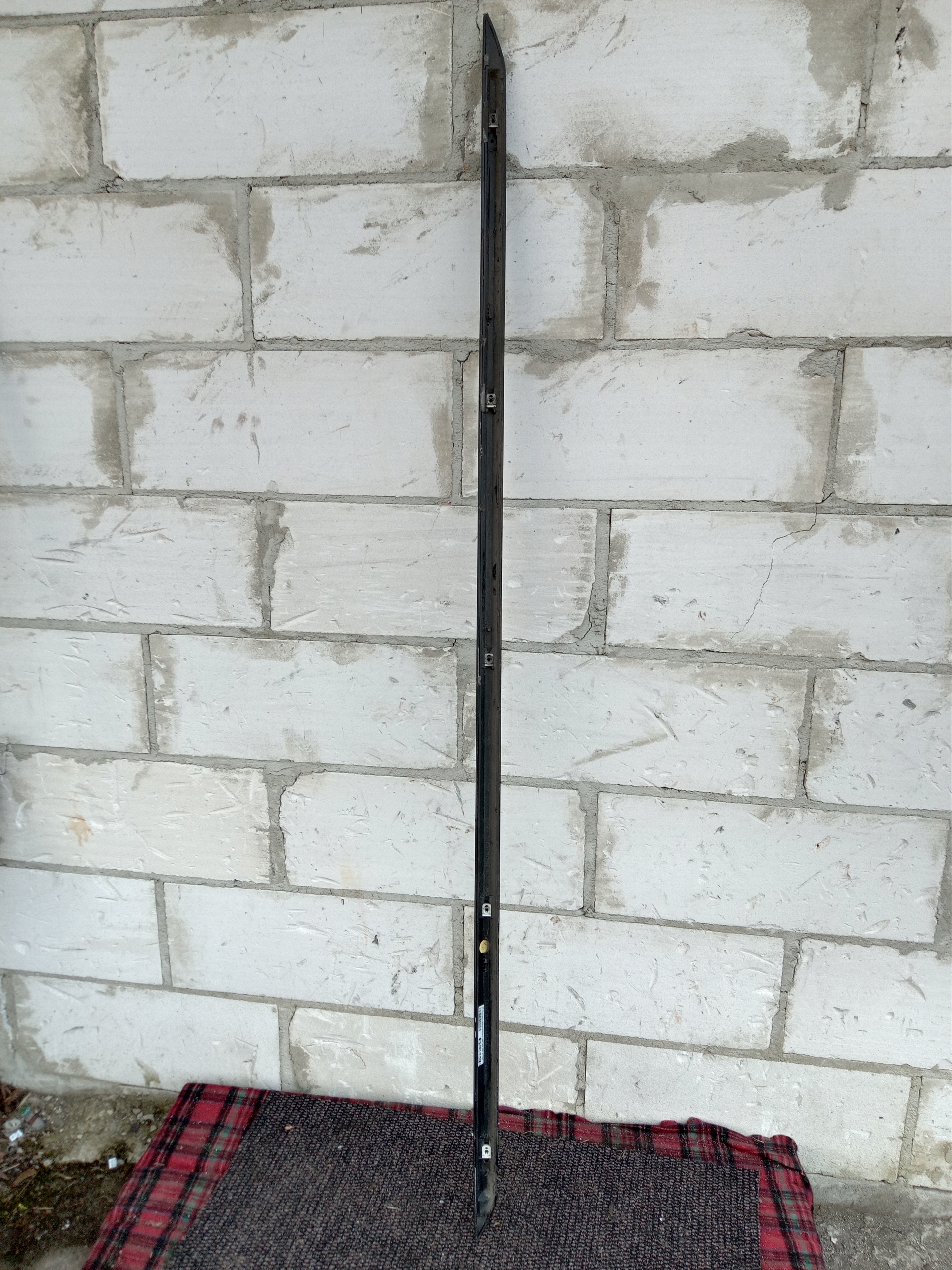 AUDI A4 B9 LISTWA PROGOWA LEWA 8W0853931A Typ samochodu Samochody osobowe