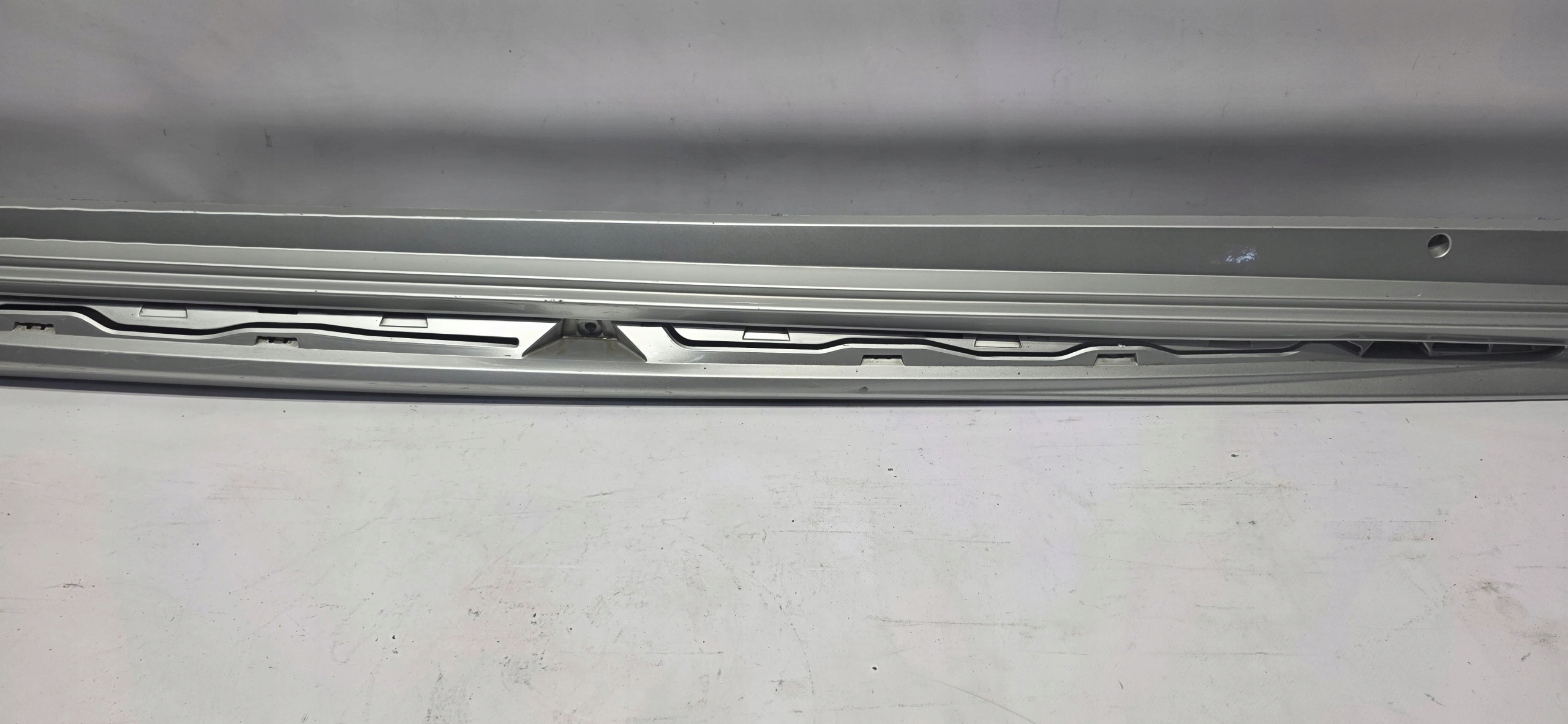 moulding threshold threshold right TOYOTA COROLLA E21 KOMBI 19- original 75851-YY030