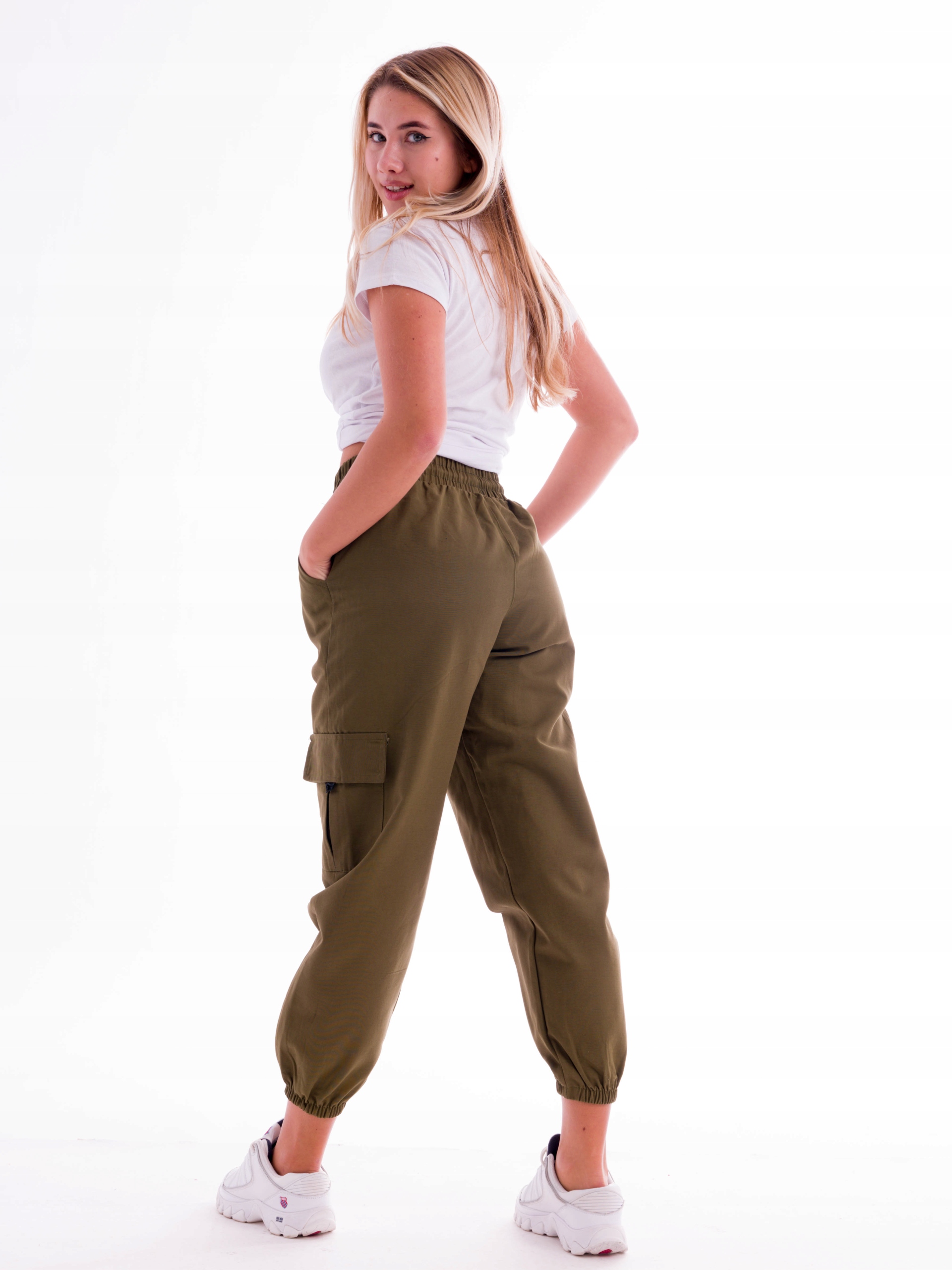 STYLOWE KOBIECE SPODNIE CARGO BOJÓWKI Długość nogawki 7/8