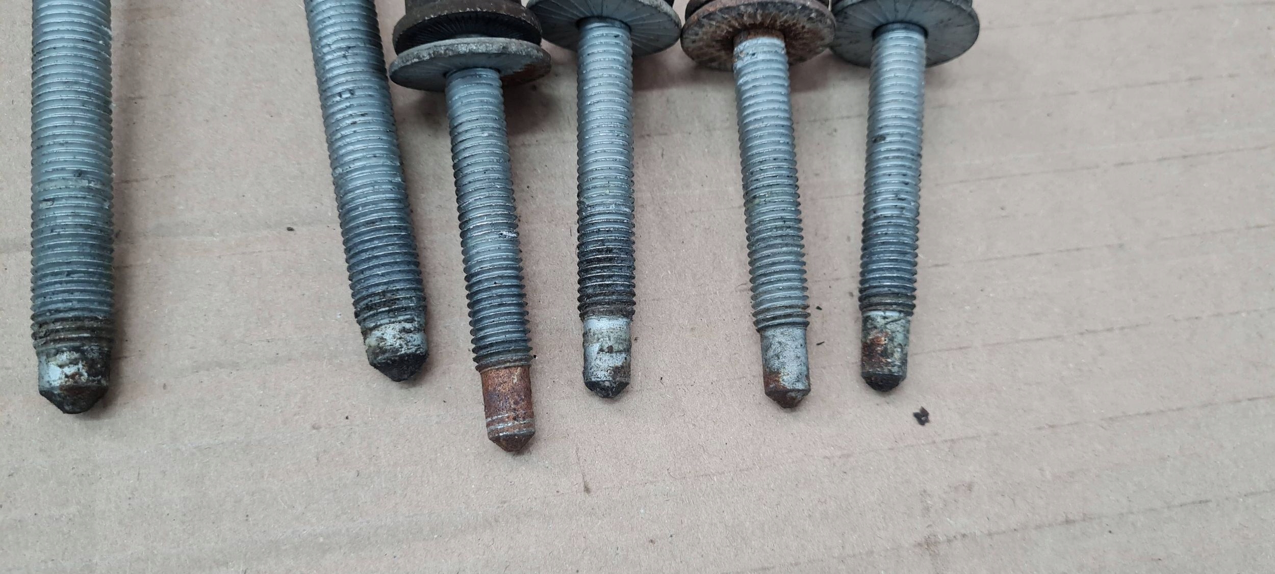 A6 C6 LIFT screw screws SANEK KOLYSKI siders springing front KOMPLET