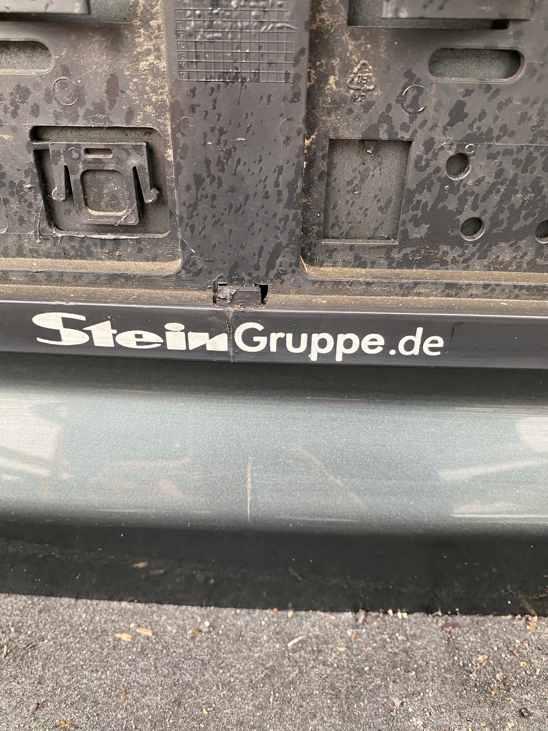 222 BMW X1 E84 KLAPA BAGAŻNIKA TASMANMET Producent części BMW OE