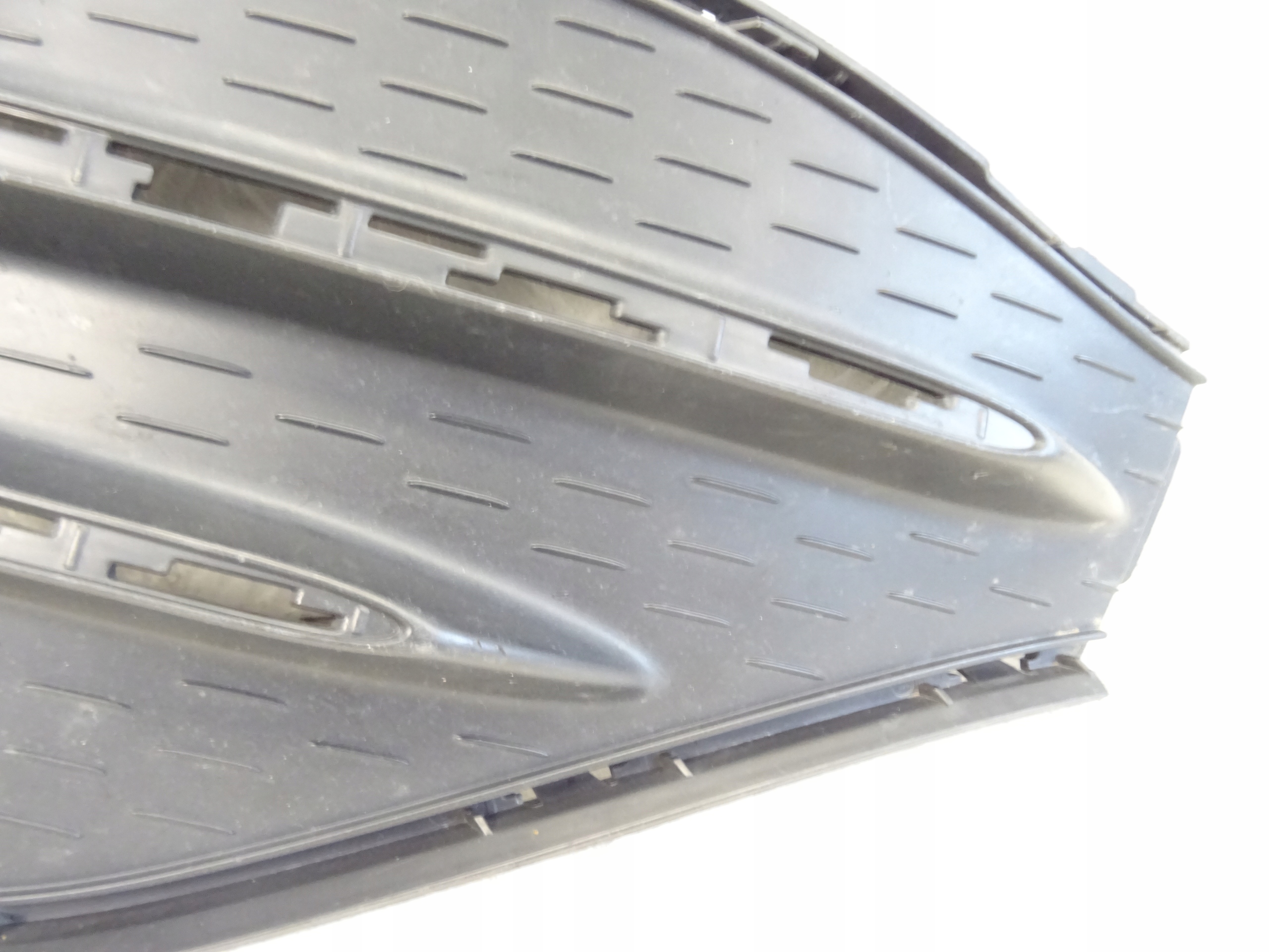 grid of a bumper front front right MERCEDES GLA W247 AMG A2478854005