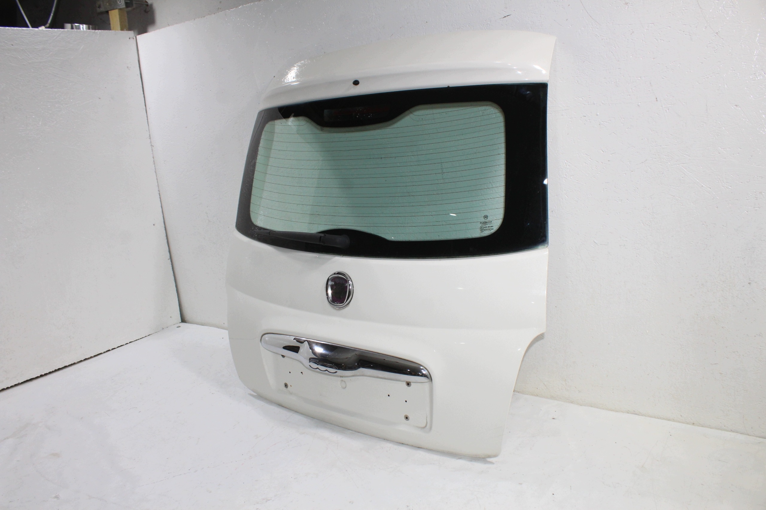 Fiat 500 trunk door boot rear part
