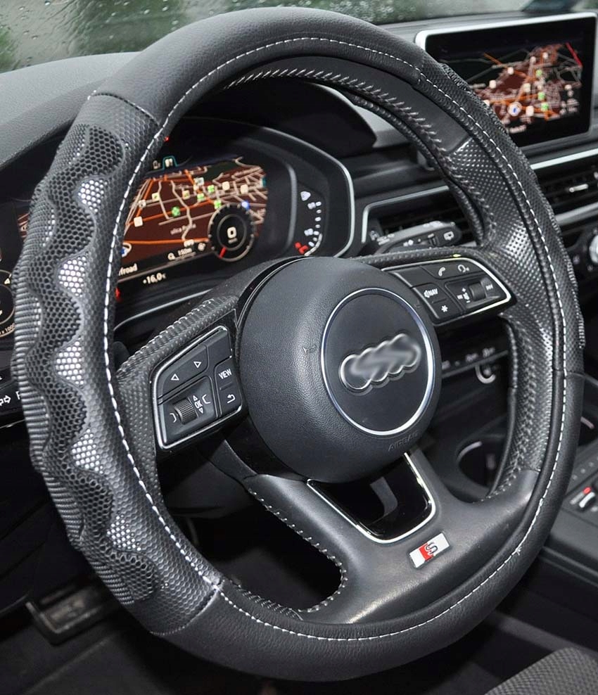 POKROWIEC NA KIEROWNICĘ ANTYPOŚLIZGOWY NAKŁADKA (M) 37-39 skóra skórzany EAN (GTIN) 5903293025635