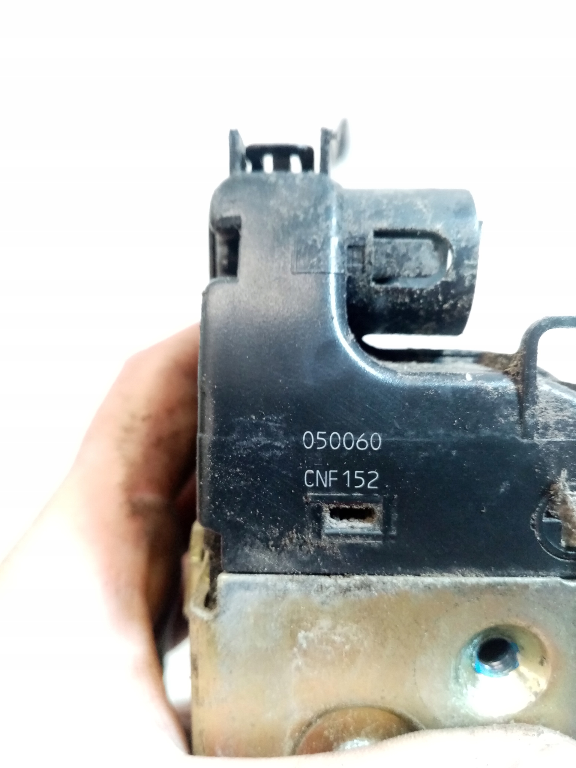 lock door right front NISSAN PRIMERA P12