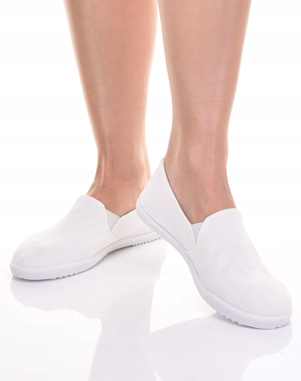 BIAŁE ELASTYCZNE TENISÓWKI BUTY DAMSKIE Z LYCRY DOPASOWANE NA GUMKACH Kod producenta N501C-2