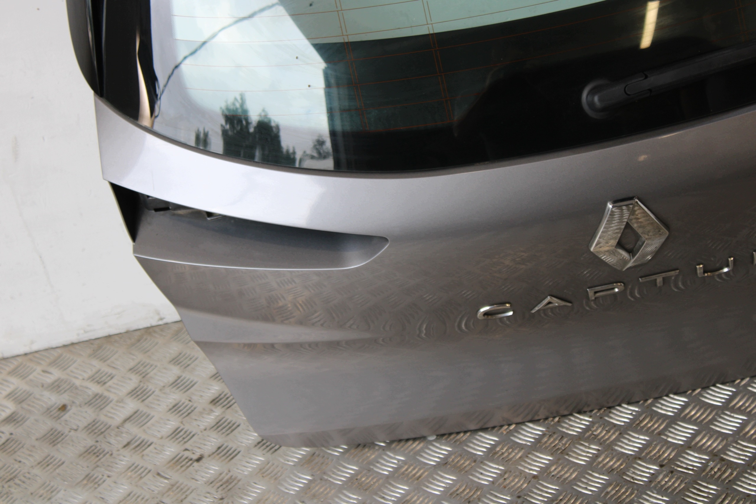 trunk door boot complete RENAULT CAPTUR II 2 1.0 TCE 2020