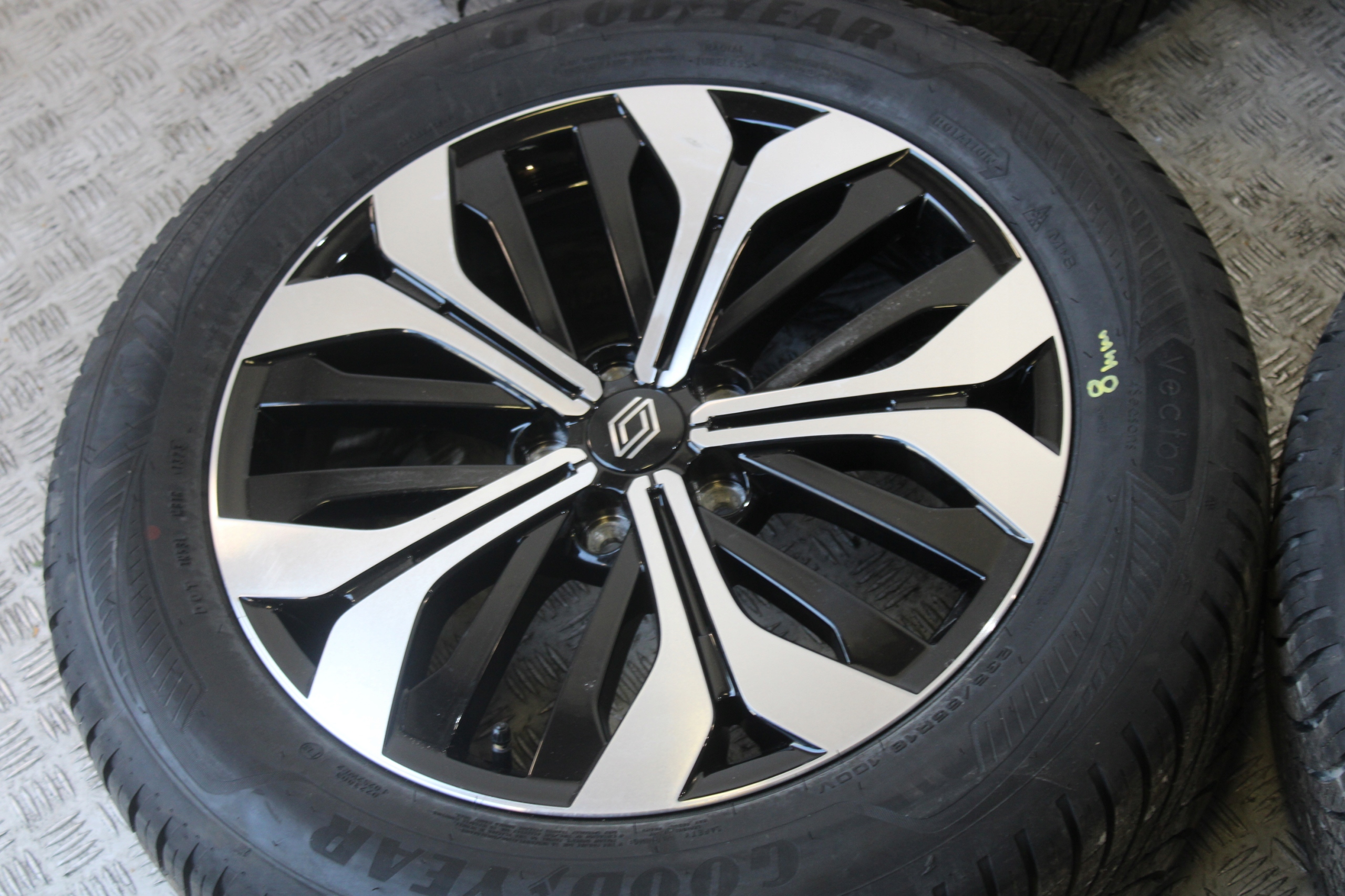 wheels discs disc 235/55 R18 RENAULT AUSTRAL