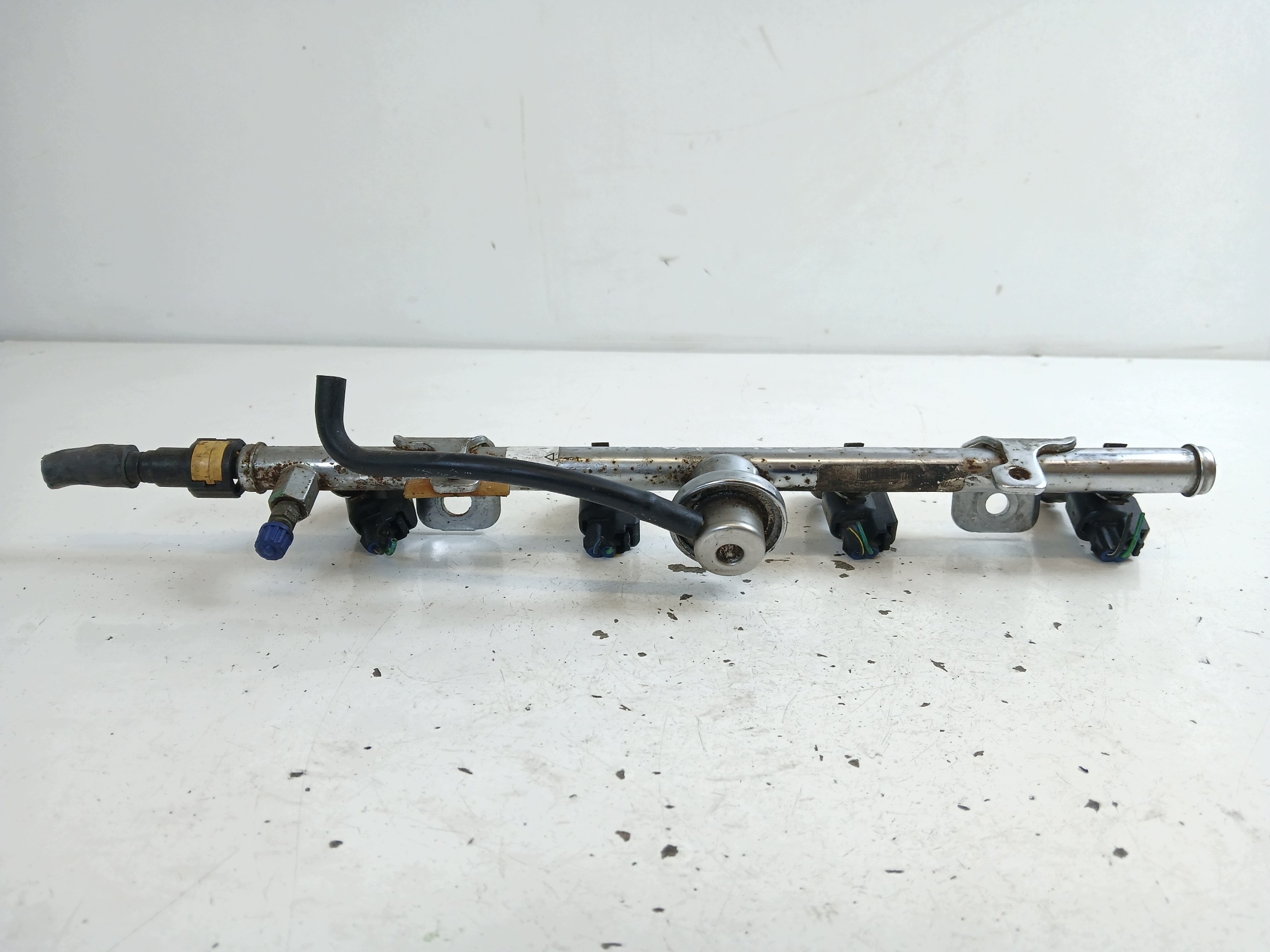 FORD MONDEO MK3 2.0 Rampe injection Injecteurs 0280156009