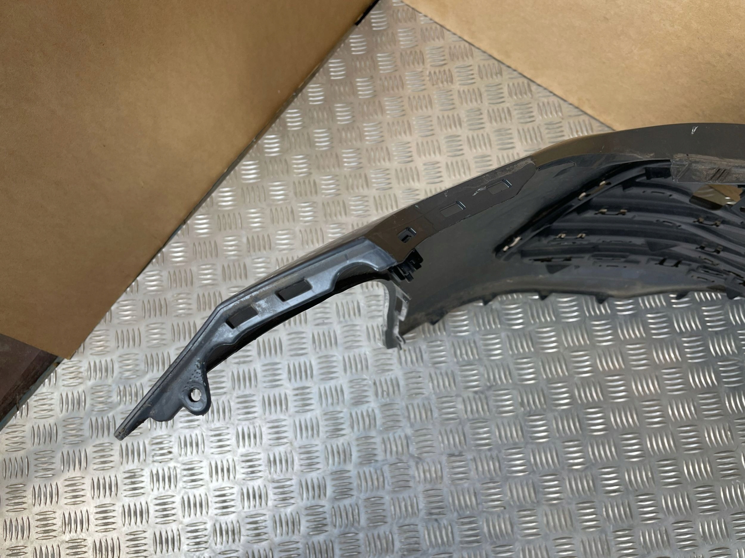 bumper front front VW GOLF VIII 8 5H0 2019- (6xPDC) 5H0807221J