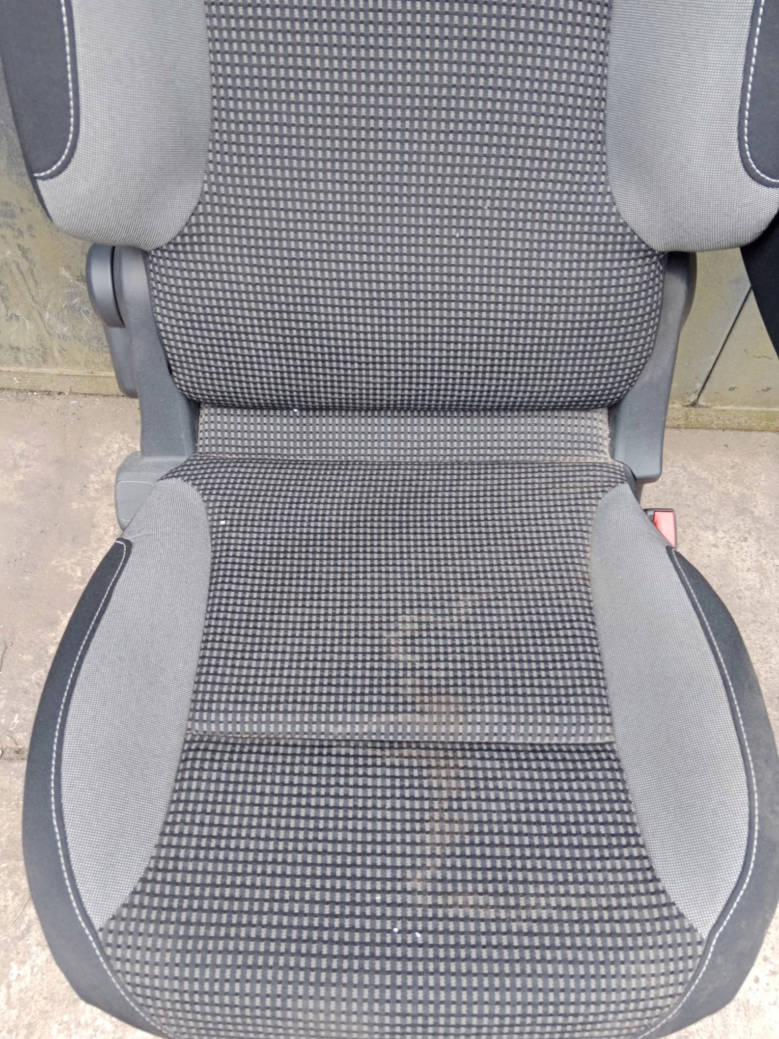seat right front PARTNER BERLINGO II LIFT armrest