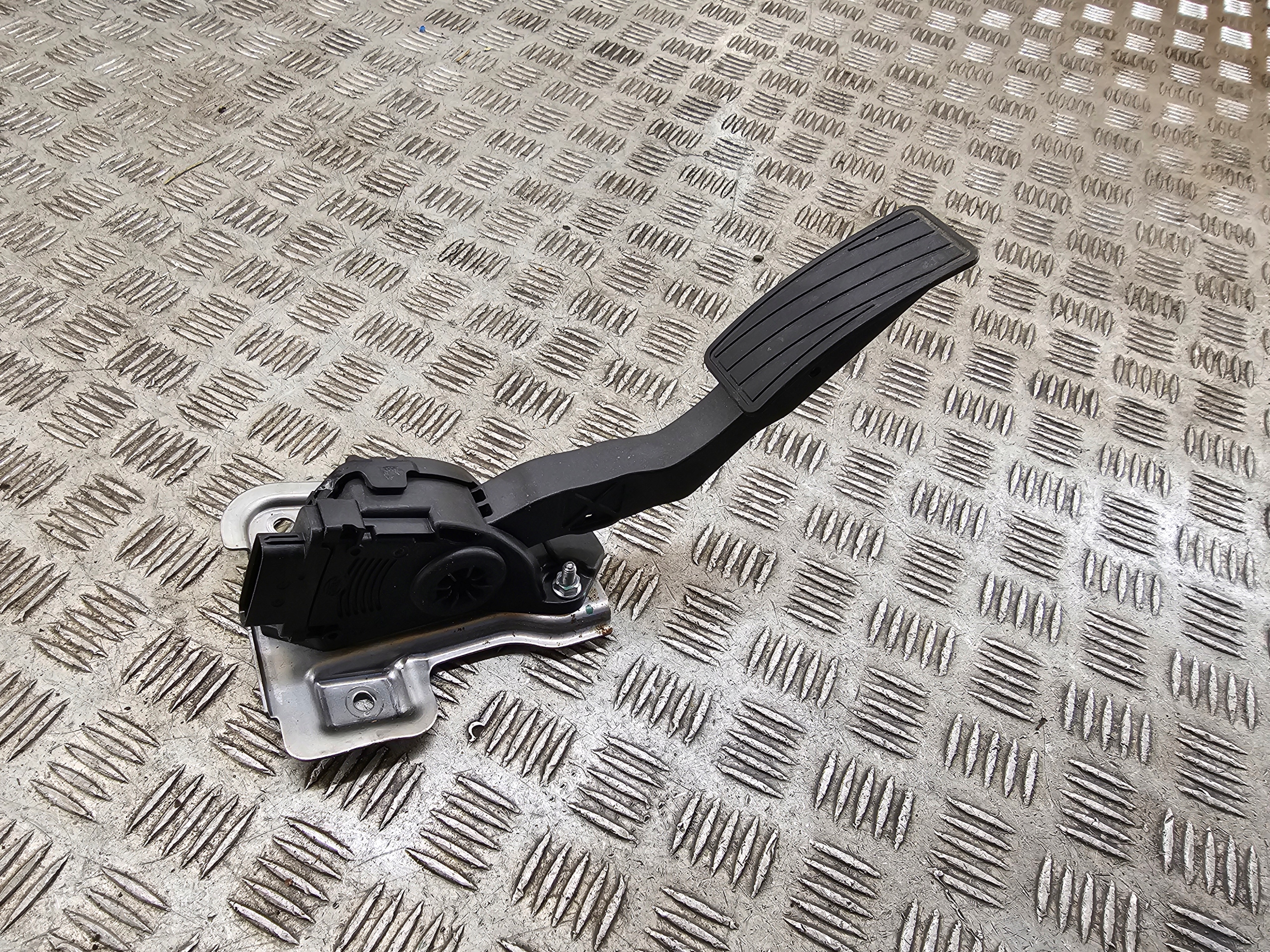 accelerator pedal potentiometer EUROPA 49400-68L51 SUZUKI S-CROSS