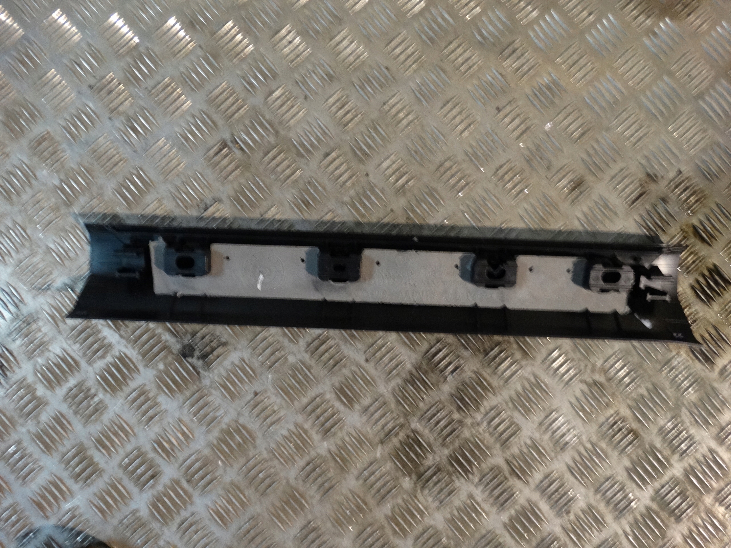 moulding cap threshold right front BMW G11 1