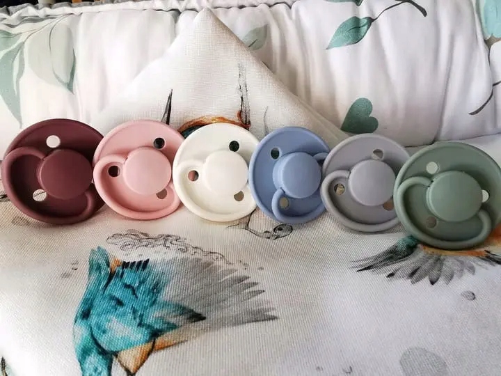 Pojemnik na smoczek Niebieski / Babyono Marka Babyono