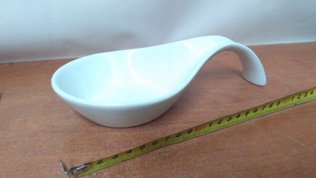 podstawka ceramiczna  pod łyżkę  biała porcelana — 3