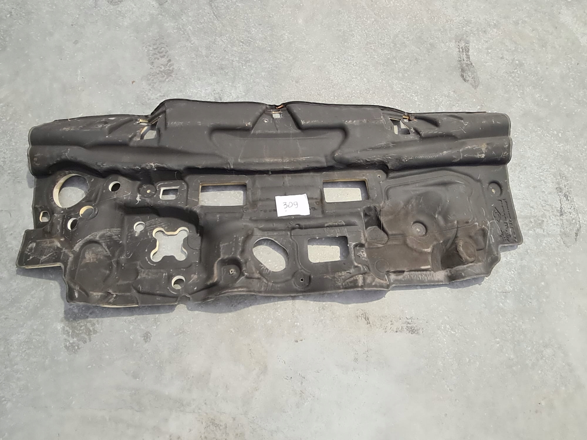 WYGŁUSZENIE ŚCIANY GRODZIOWEJ TRAFIC III VIVARO B